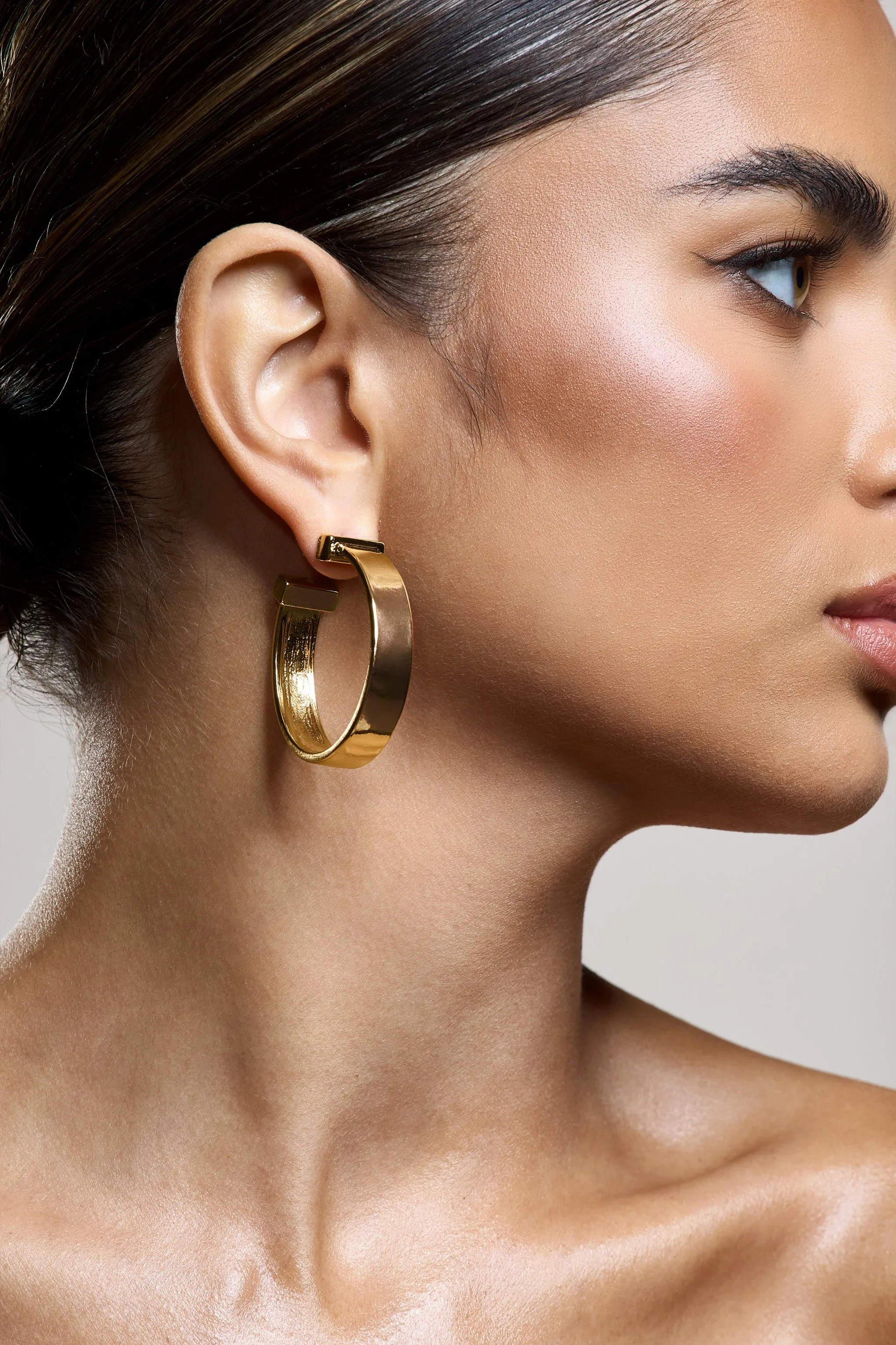 Amery | Gold Chunky Hoop Earrings Club L London