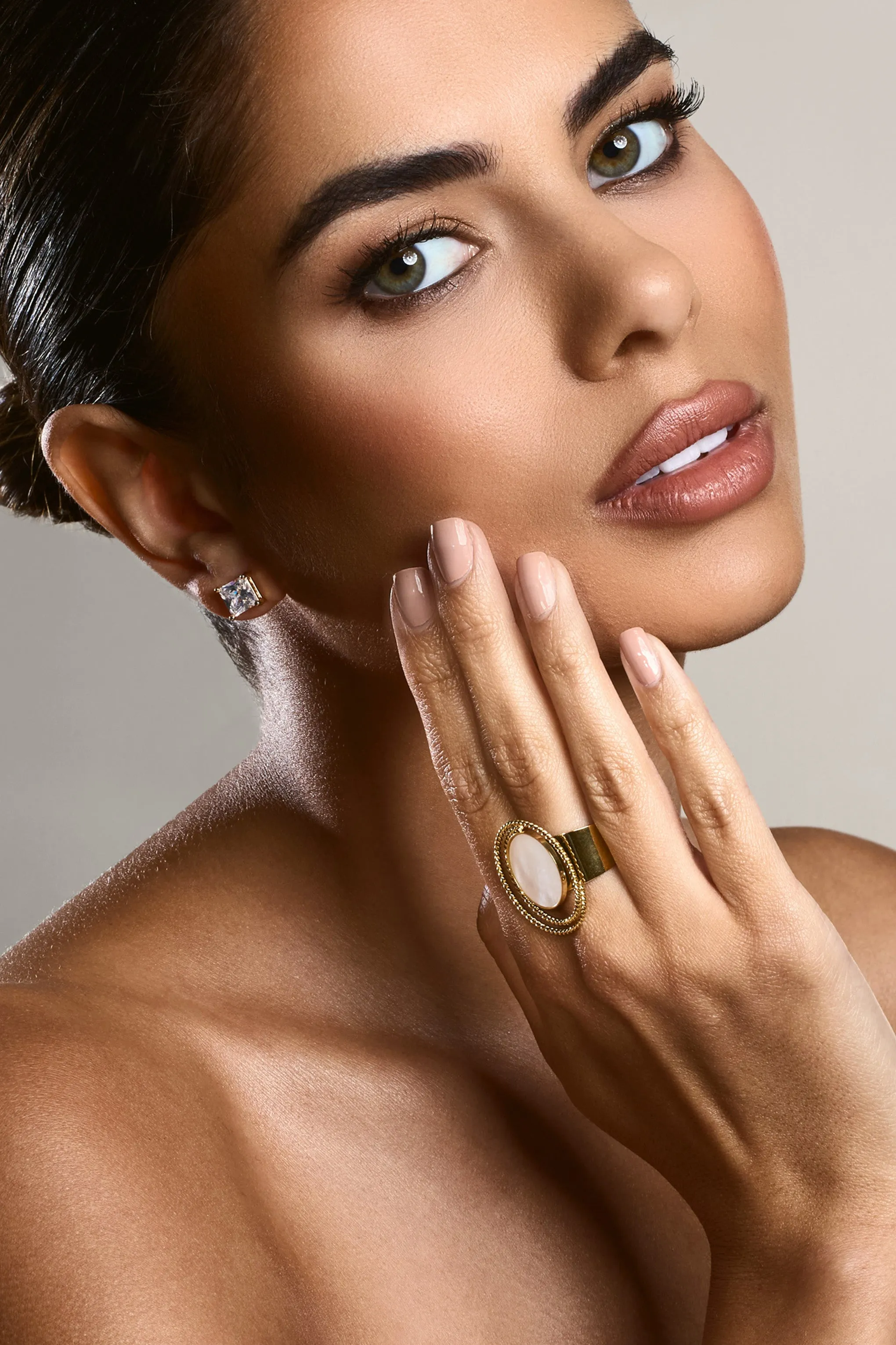 Arista | Gold Adjustable Pearl Pendant Ring Club L London