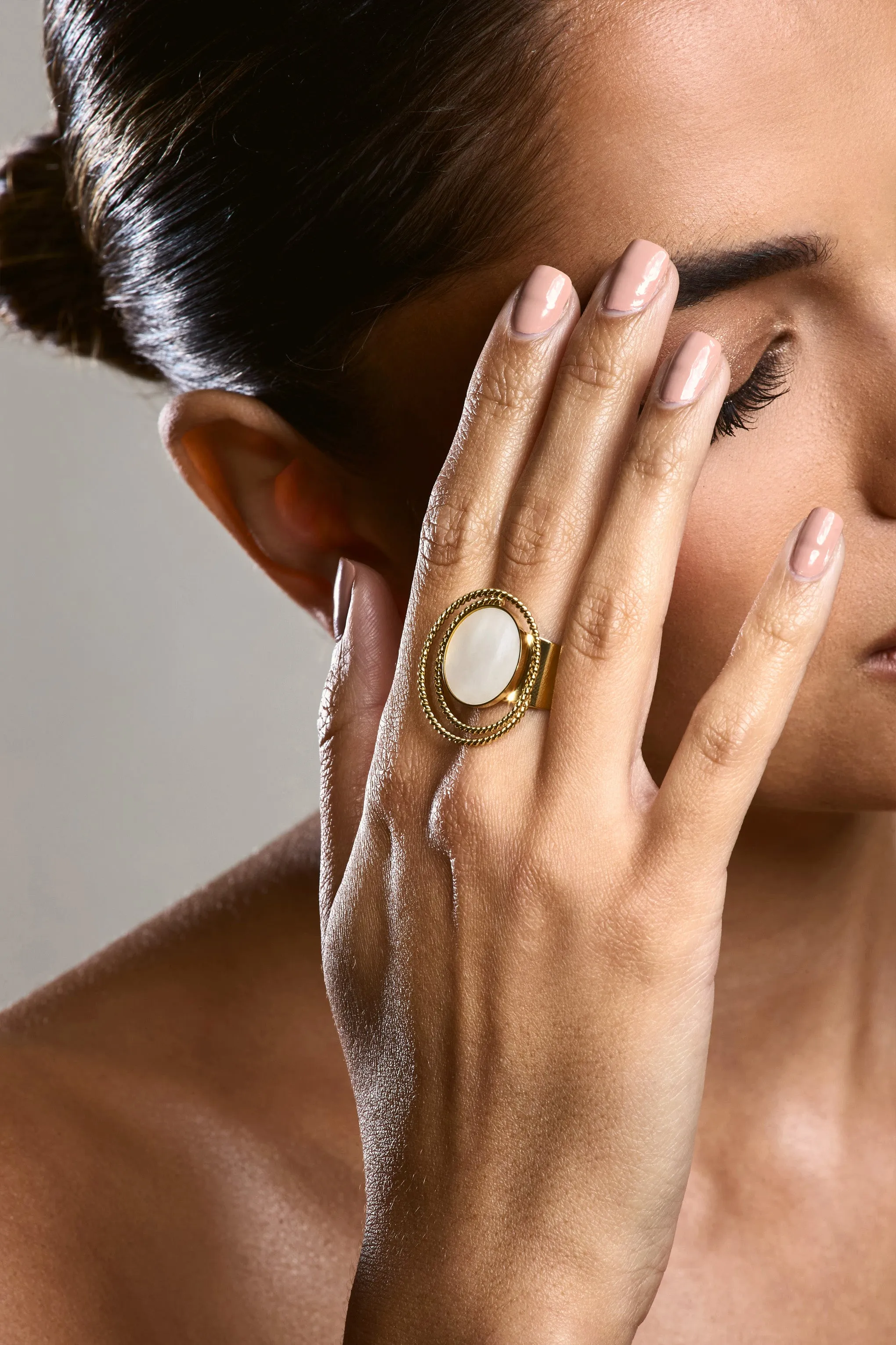 Arista | Gold Adjustable Pearl Pendant Ring Club L London
