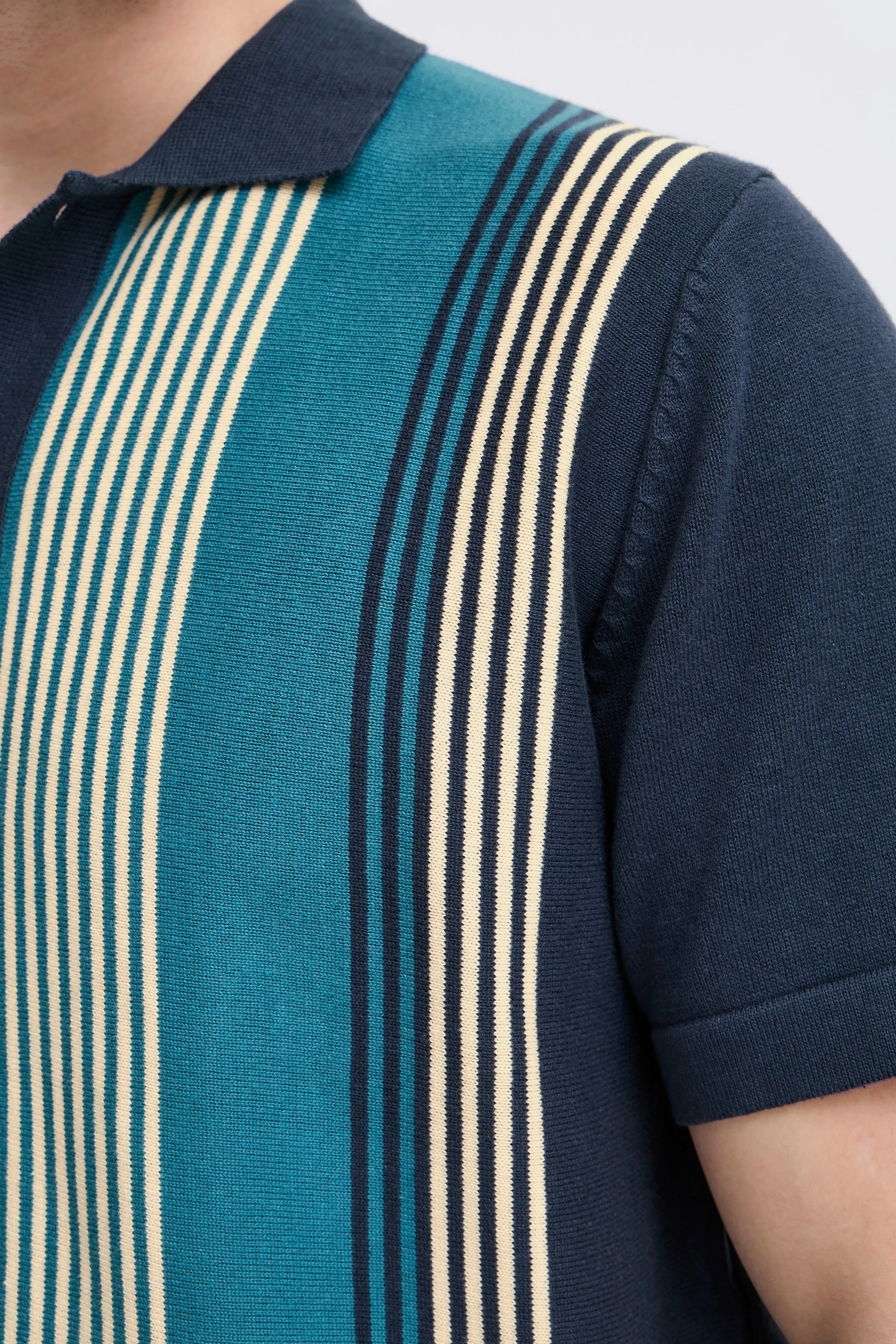 BHALBUS VERTICAL STRIPE KNIT POLO