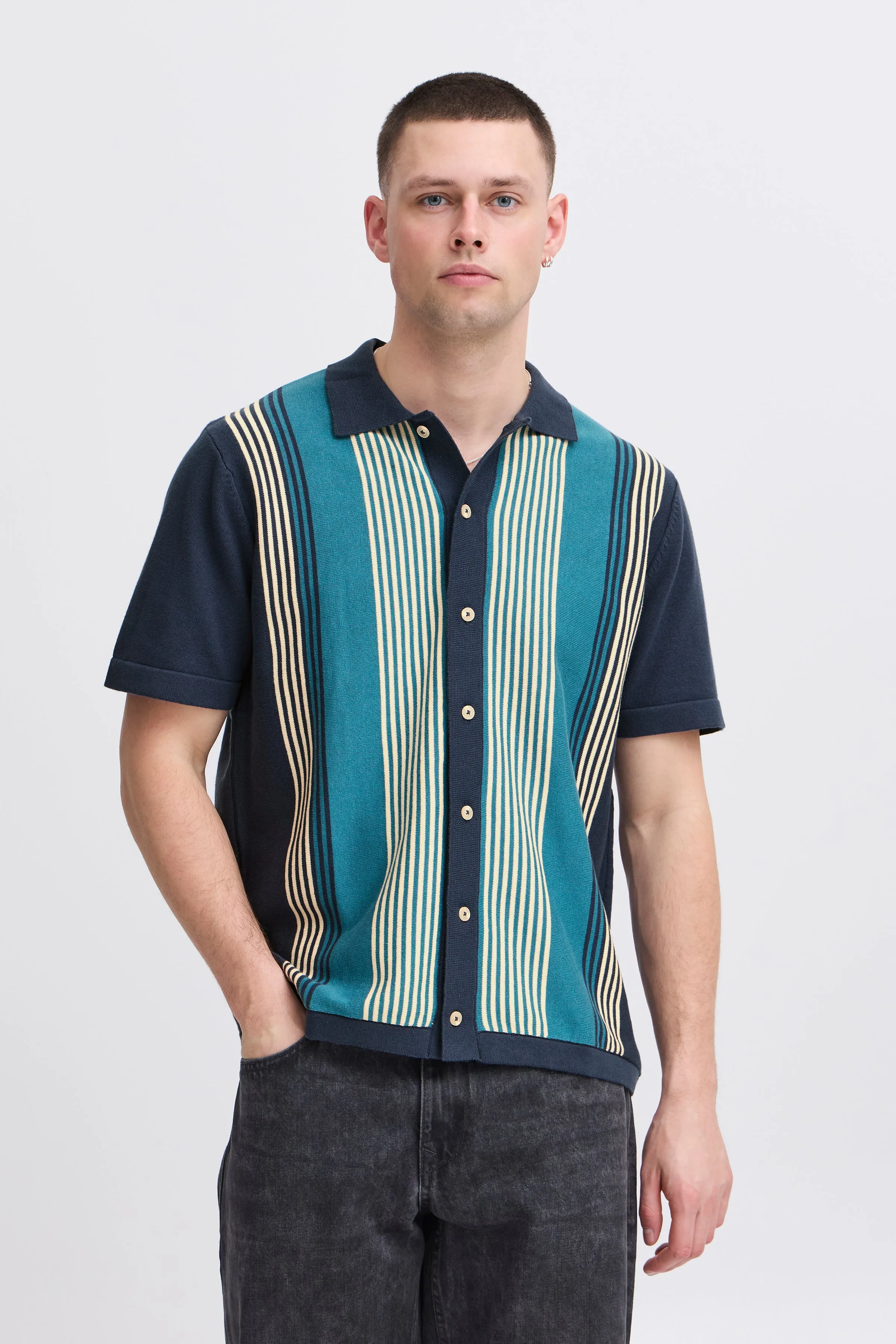 BHALBUS VERTICAL STRIPE KNIT POLO
