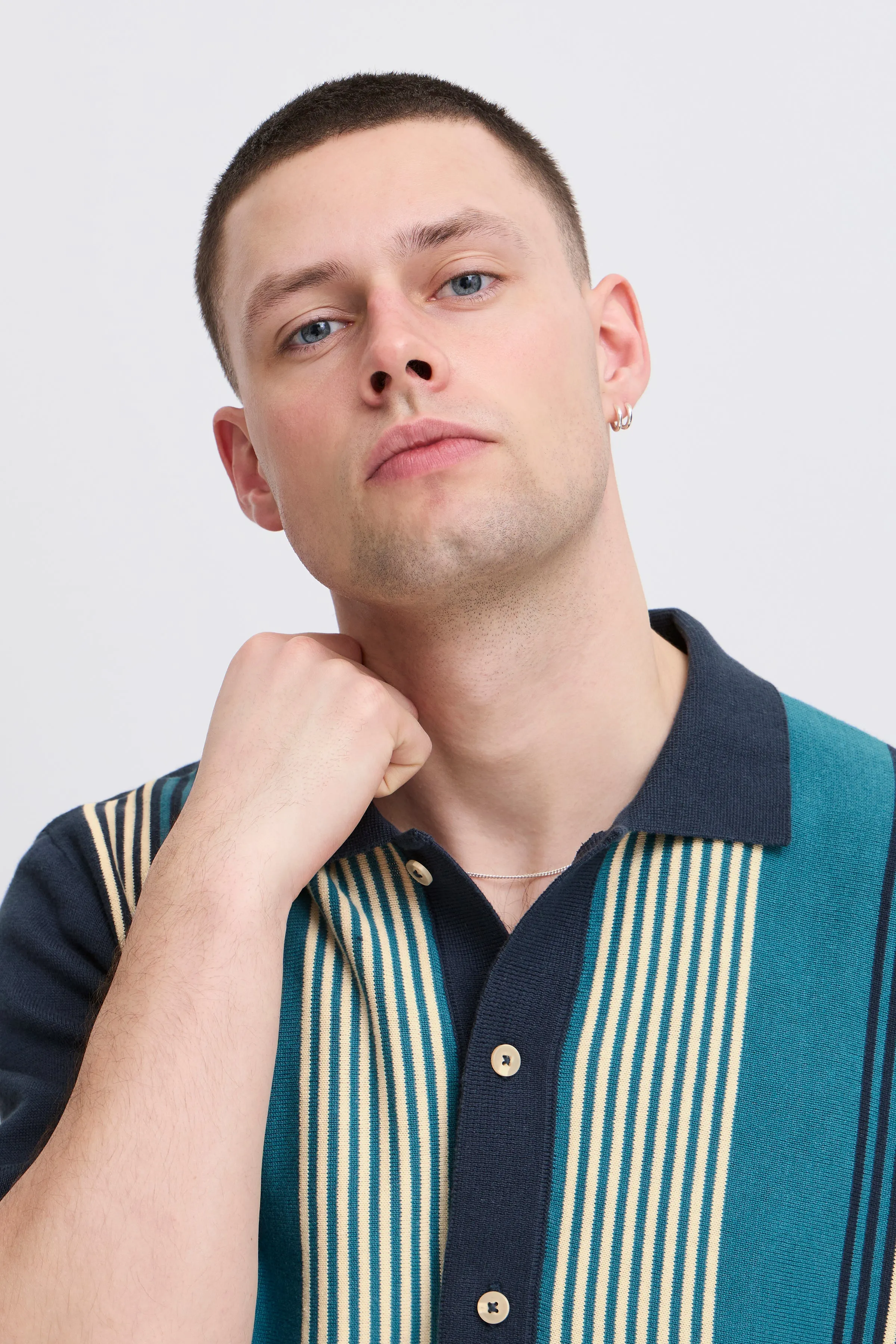 BHALBUS VERTICAL STRIPE KNIT POLO