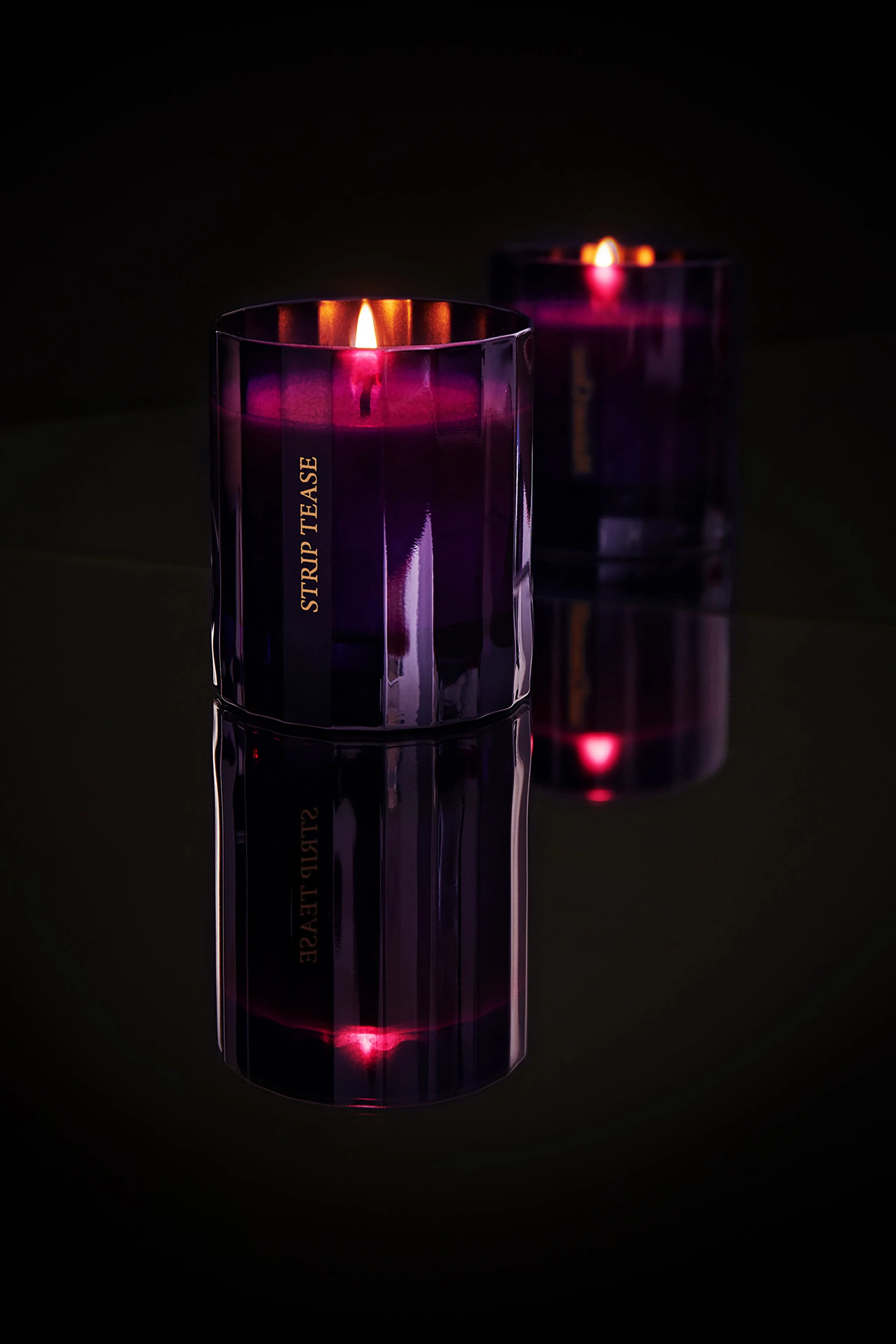 Candle Strip Tease - Powdery notes Maison Close