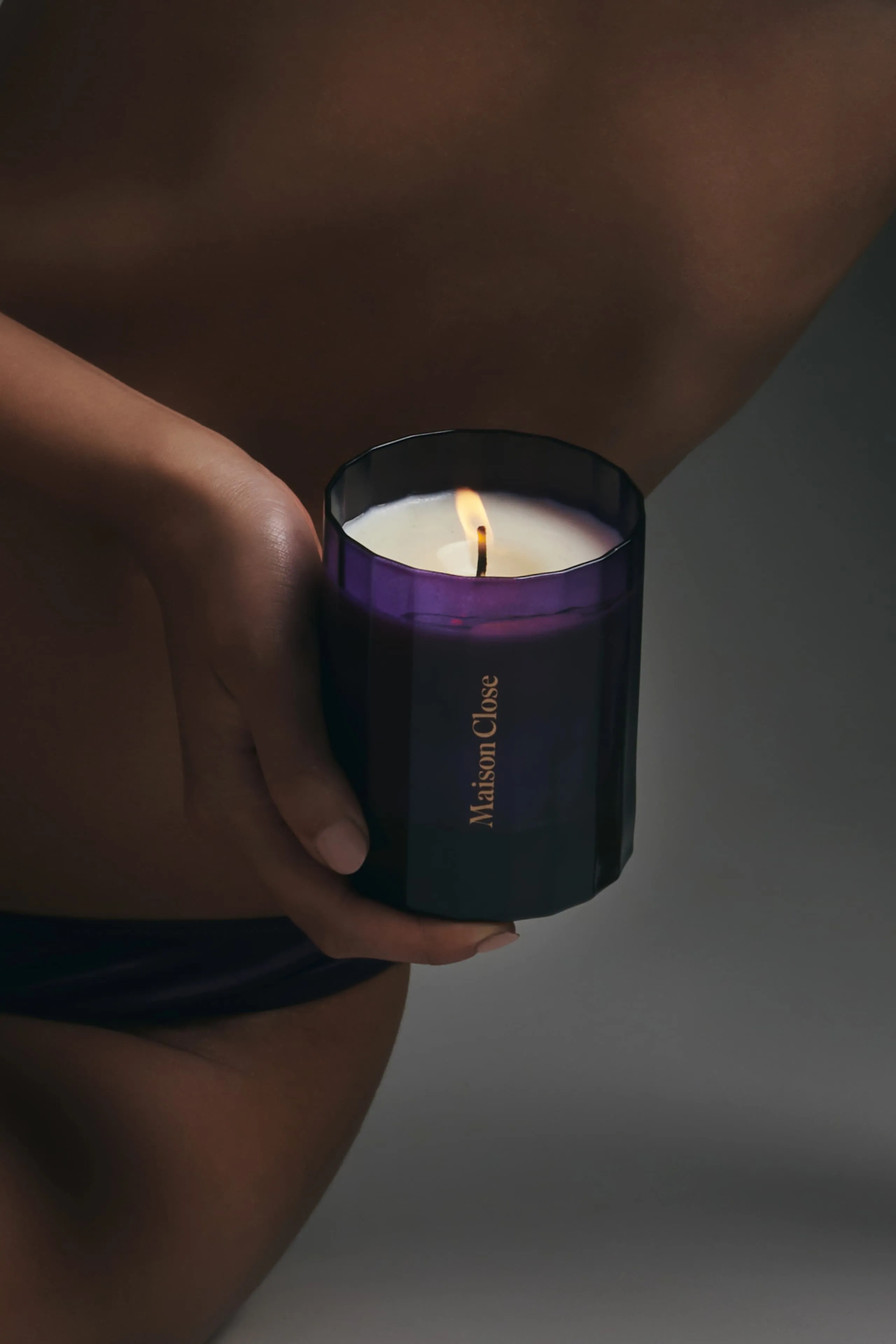 Candle Strip Tease - Powdery notes Maison Close