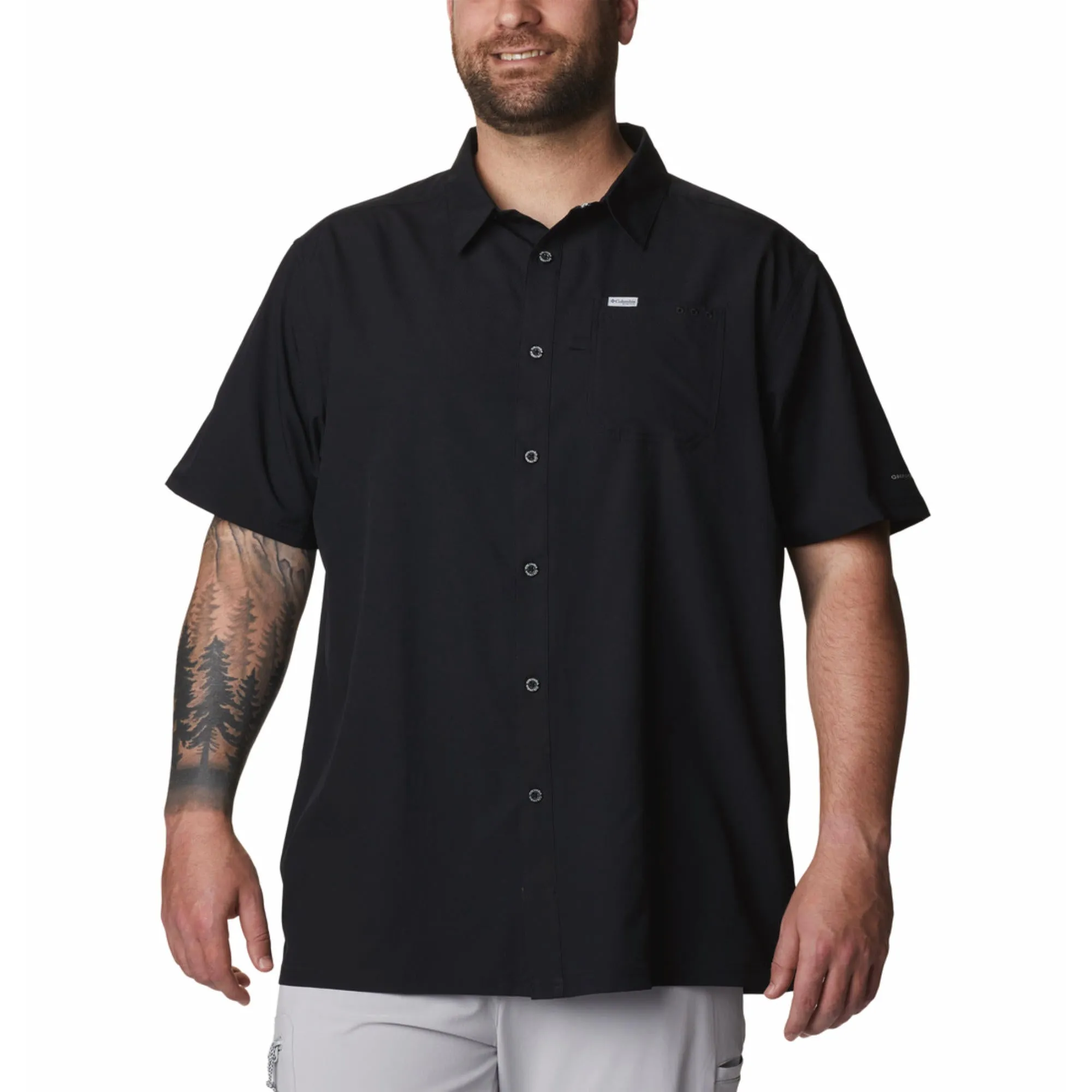 Columbia Men Black Omni-Shade Slack Tide Camp Short Sleeve Shirt