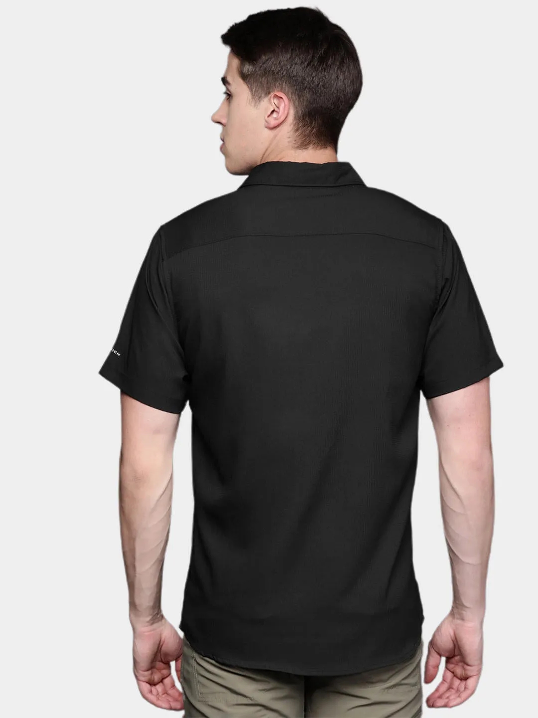 Columbia Men Black Omni-Wick Utilizer II Short Sleeve Shirt