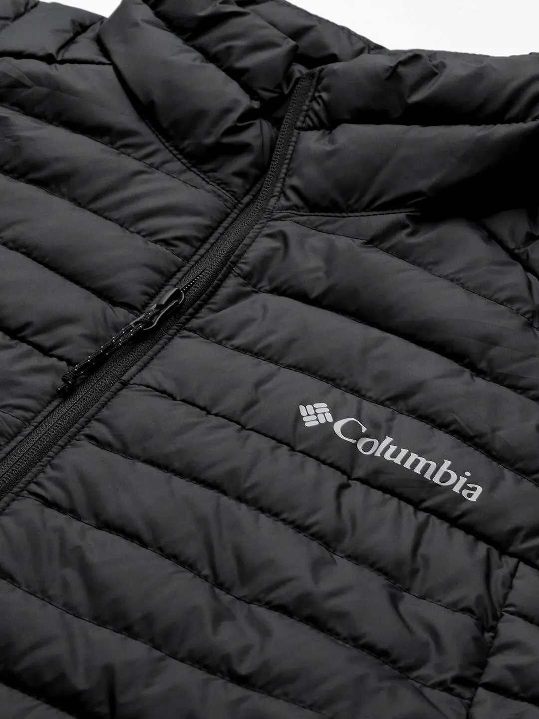 Columbia Men Black Silver Falls Vest