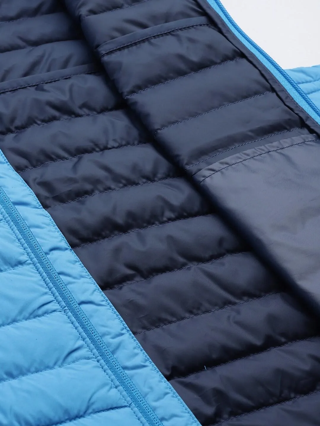 Columbia Men Blue Silver Falls Vest