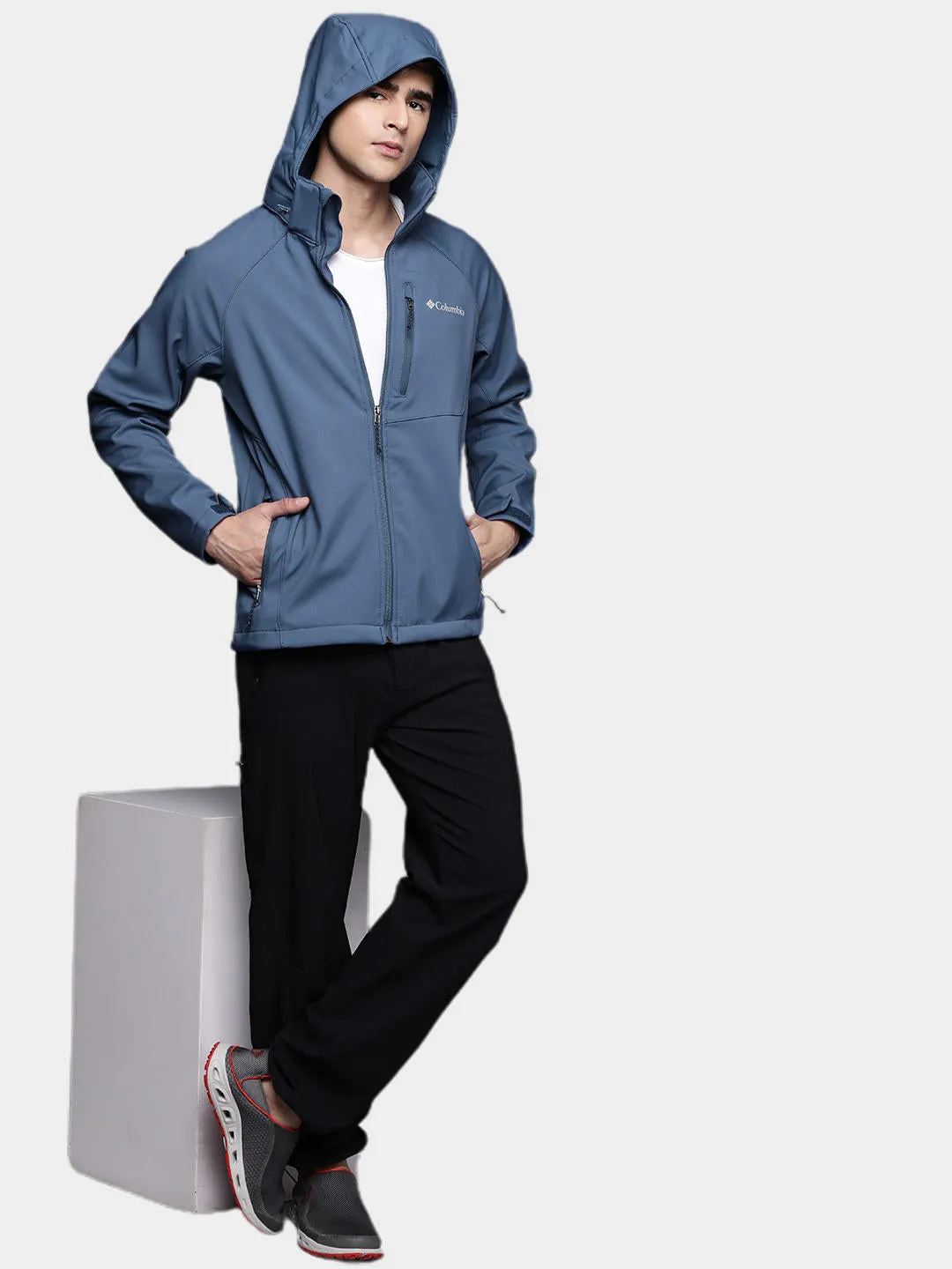 Columbia Men Navy Blue Cascade Ridge II Softshell Jacket