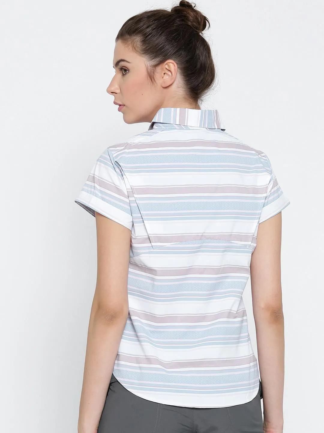 Columbia Women Blue Omni-Wick Pilsner Peak Novelty Short Sleeve Shirt