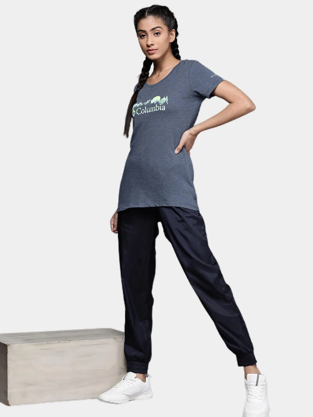 Columbia Women Navy Blue Daisy DaysGraphic Tshirt