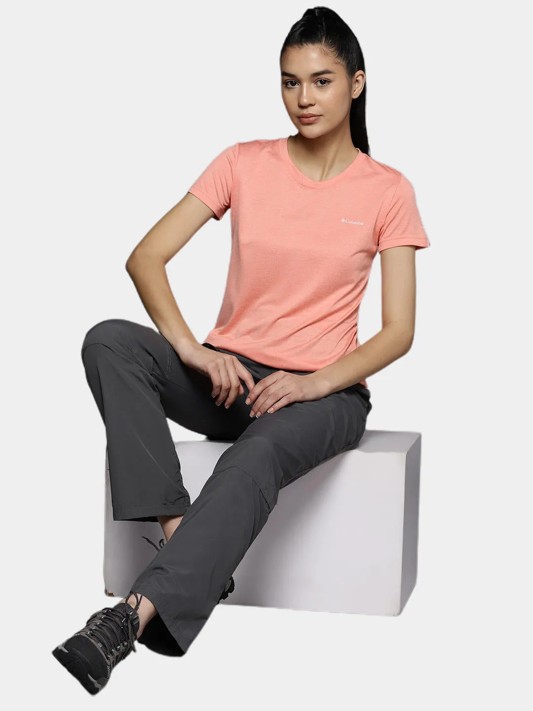 Columbia Women Peach Omni-Wick Hike Crew Tshirt