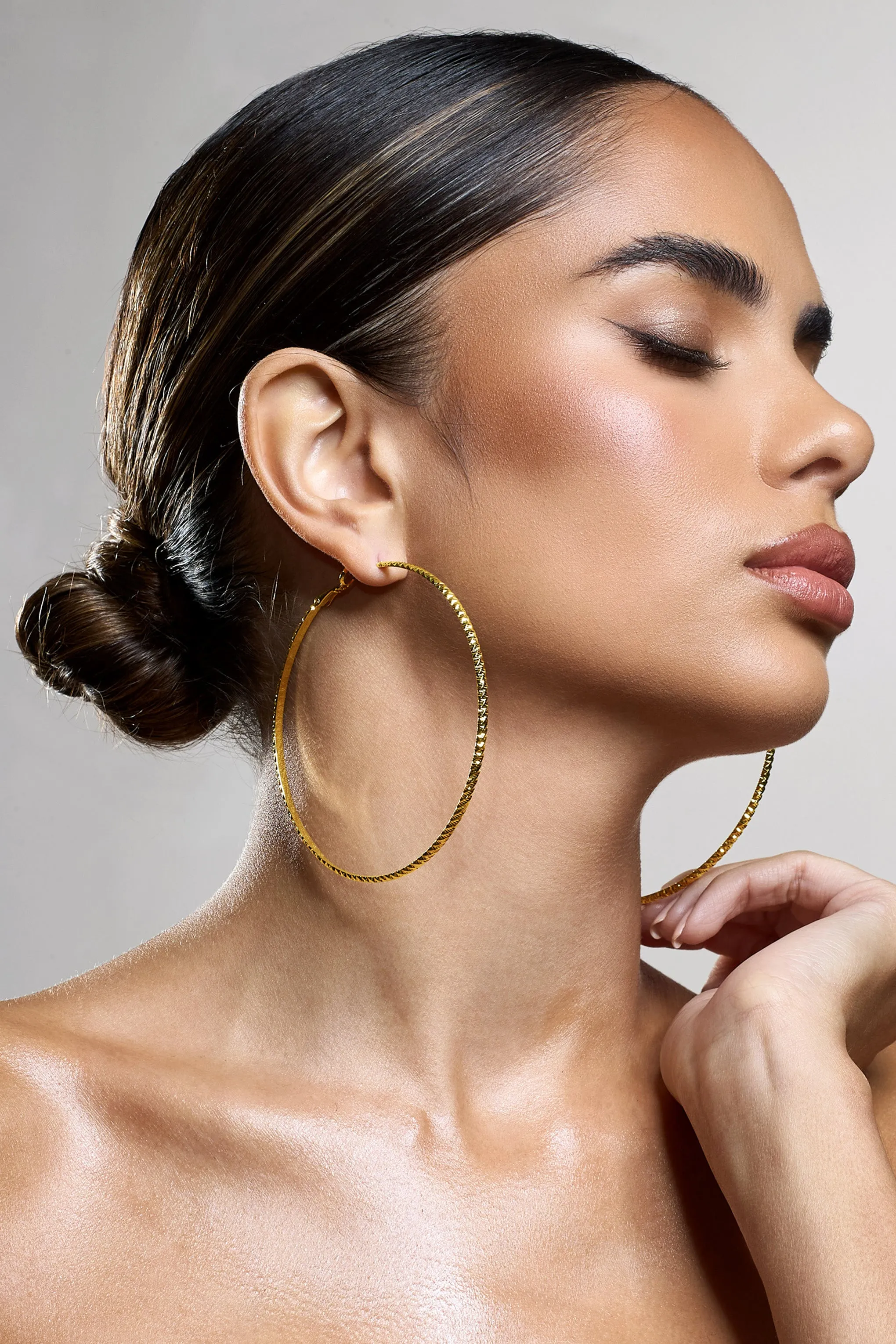 Deia | Gold Ribbed Hoop Earrings Club L London