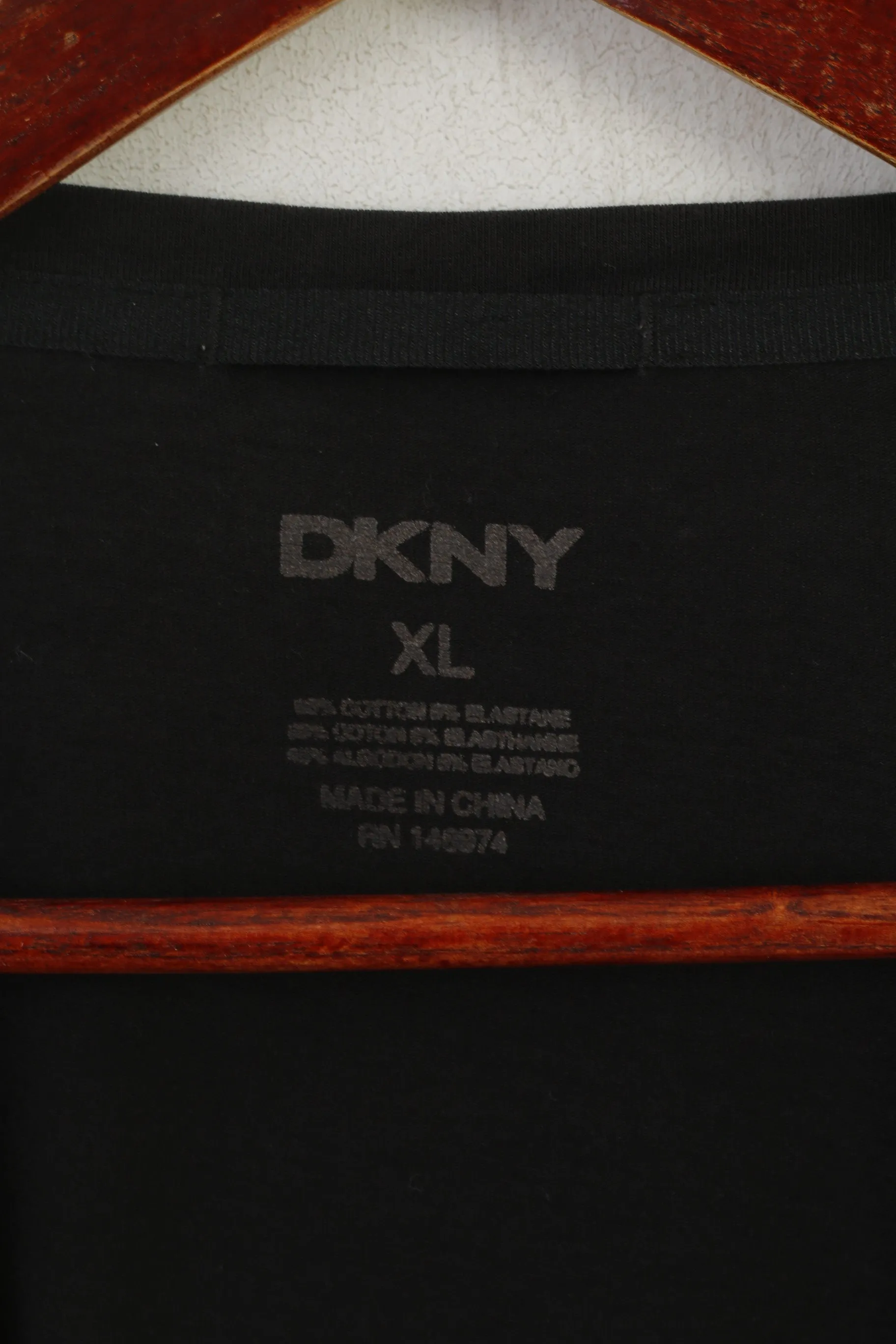 DKNY Men XL T- Shirt Black Cottopn Soft Big Logo Stretch Short Sleeve Top