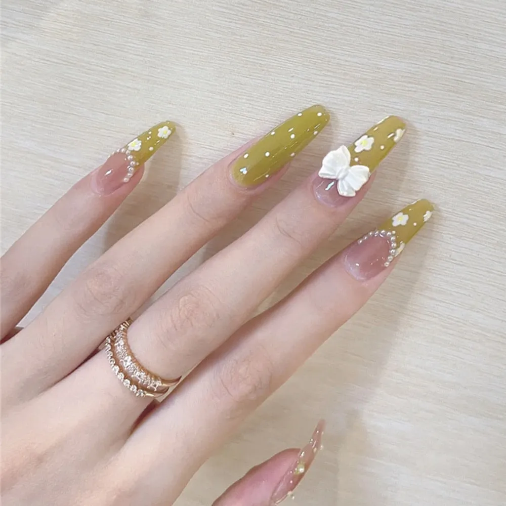 Dolly Press On Nails