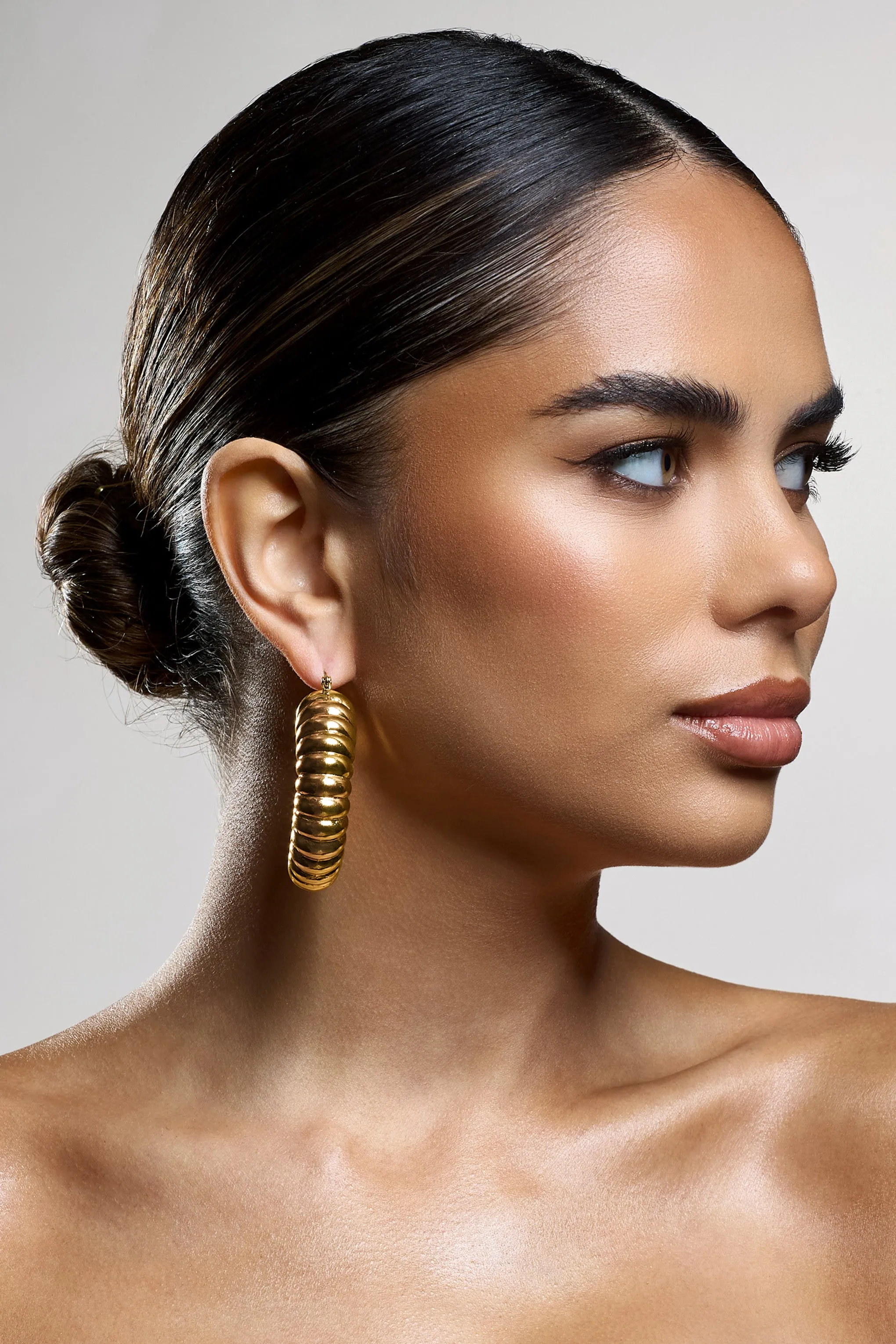 Dover | Gold Chunky Ribbed Hoop Earrings Club L London