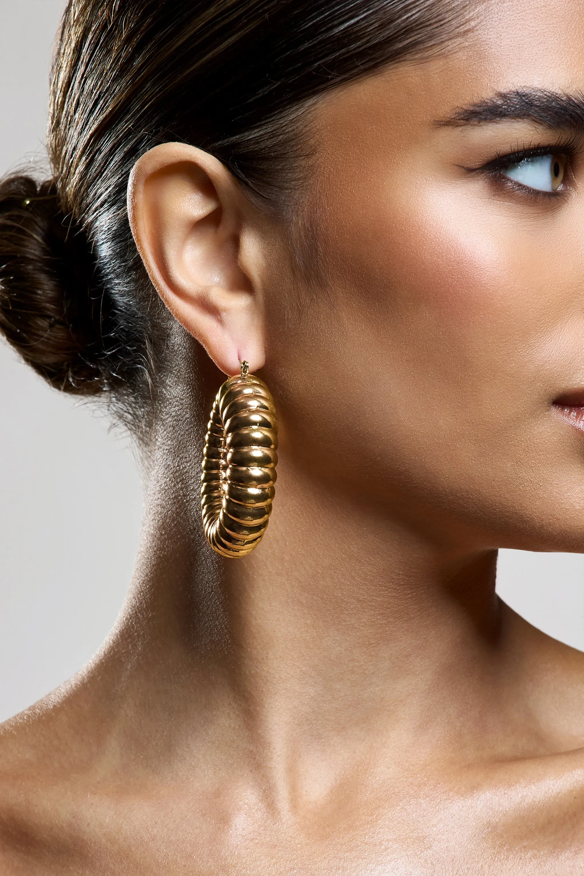 Dover | Gold Chunky Ribbed Hoop Earrings Club L London