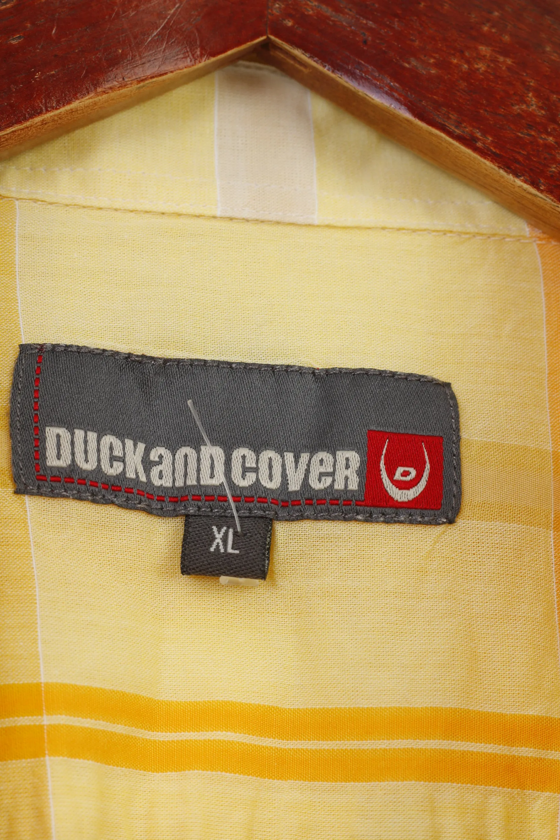 Duck and Cover Men XL Casual Shirt Yellow Checkered Short Sleeve Cotton Classic Pockets Vintage Top