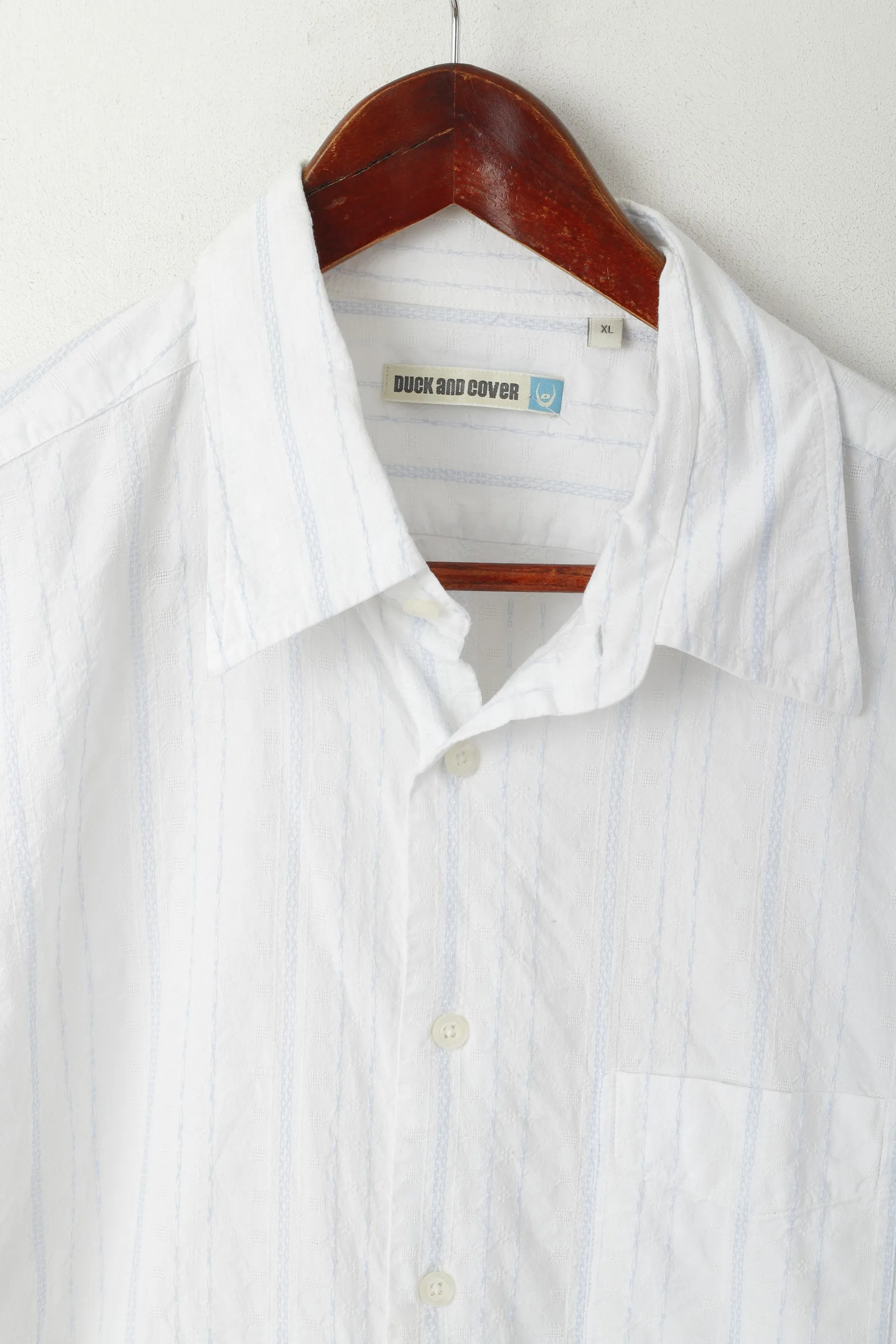 Duck and Cover Men XL (L) Casual Shirt White Cotton Striped Texture Long Sleeve Top