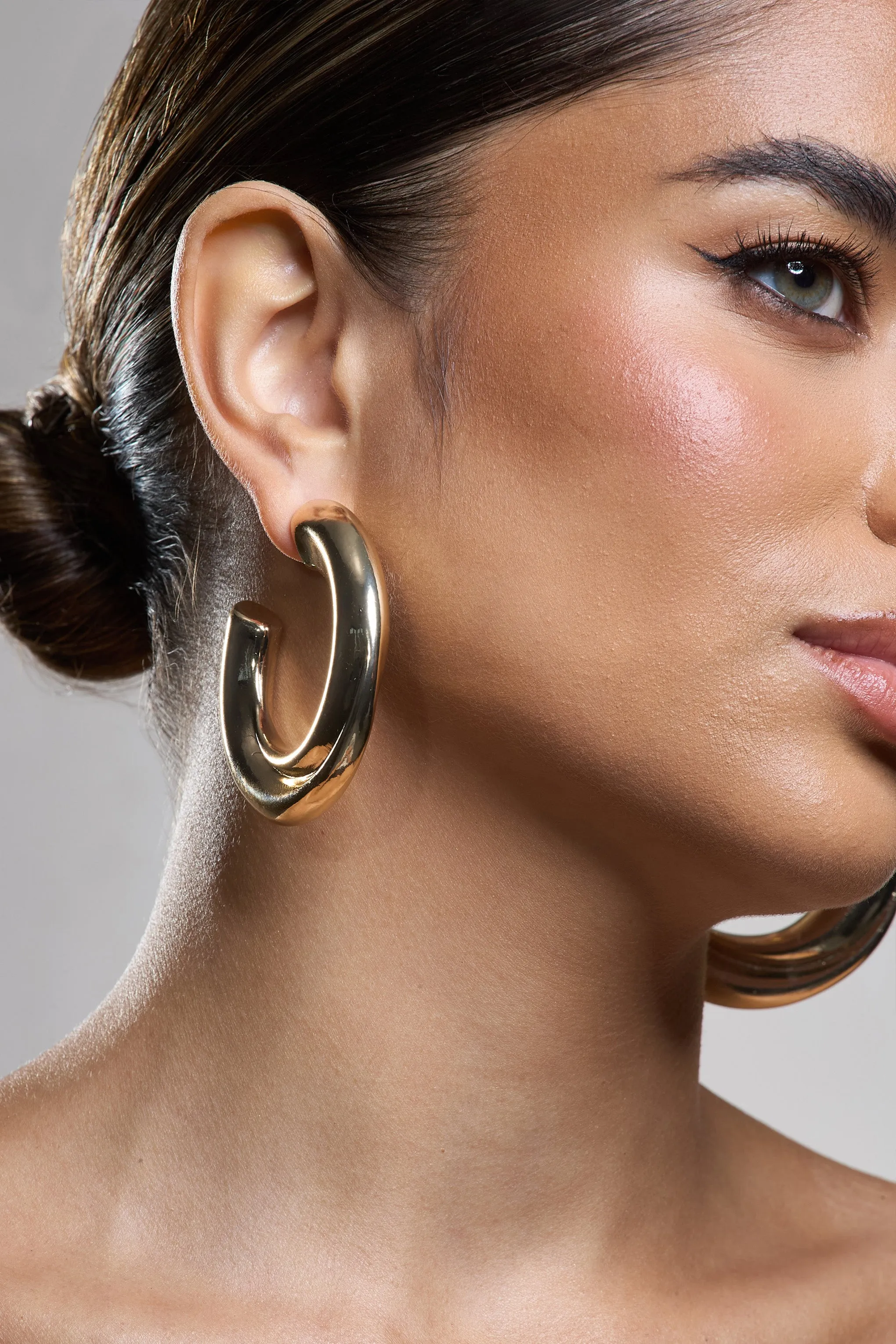 Ennis | Gold Chunky Hoop Earrings Club L London