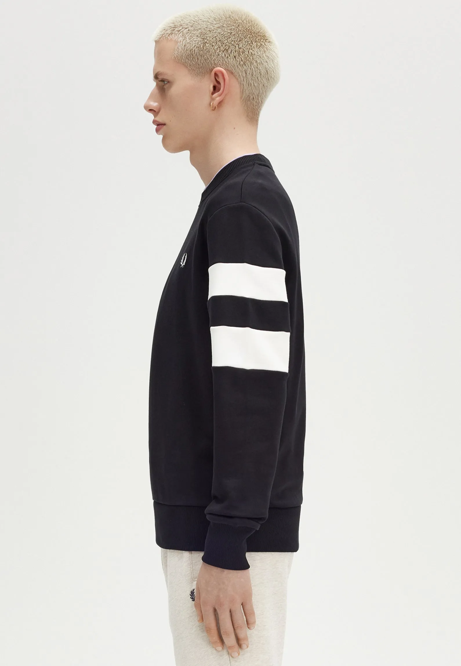 Fred Perry - Tipped Sleeve Black - Sweater