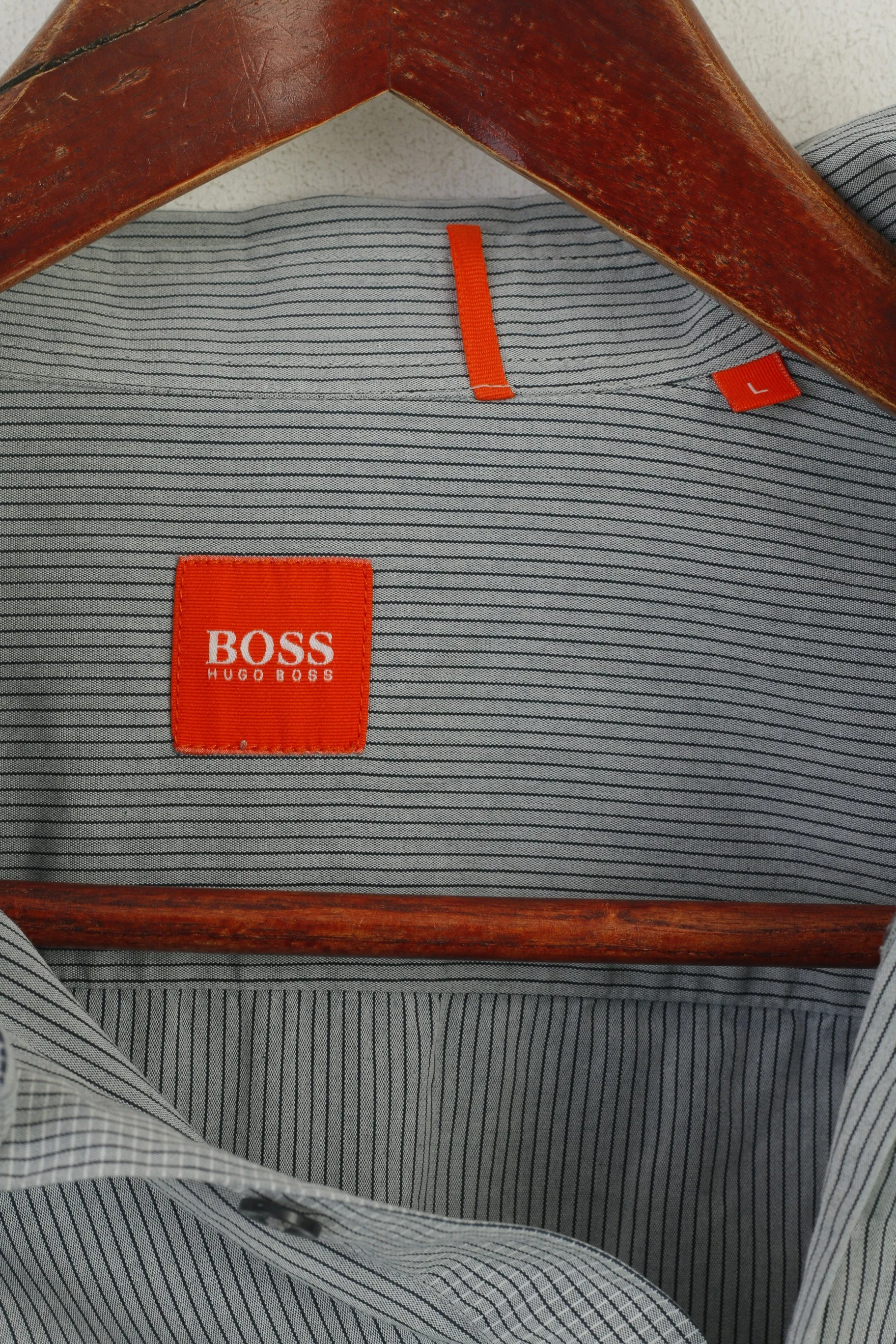 Hugo Boss Men L (M) Casual Shirt Grey Striped Cotton Hidden Buttons Long Sleeve Top