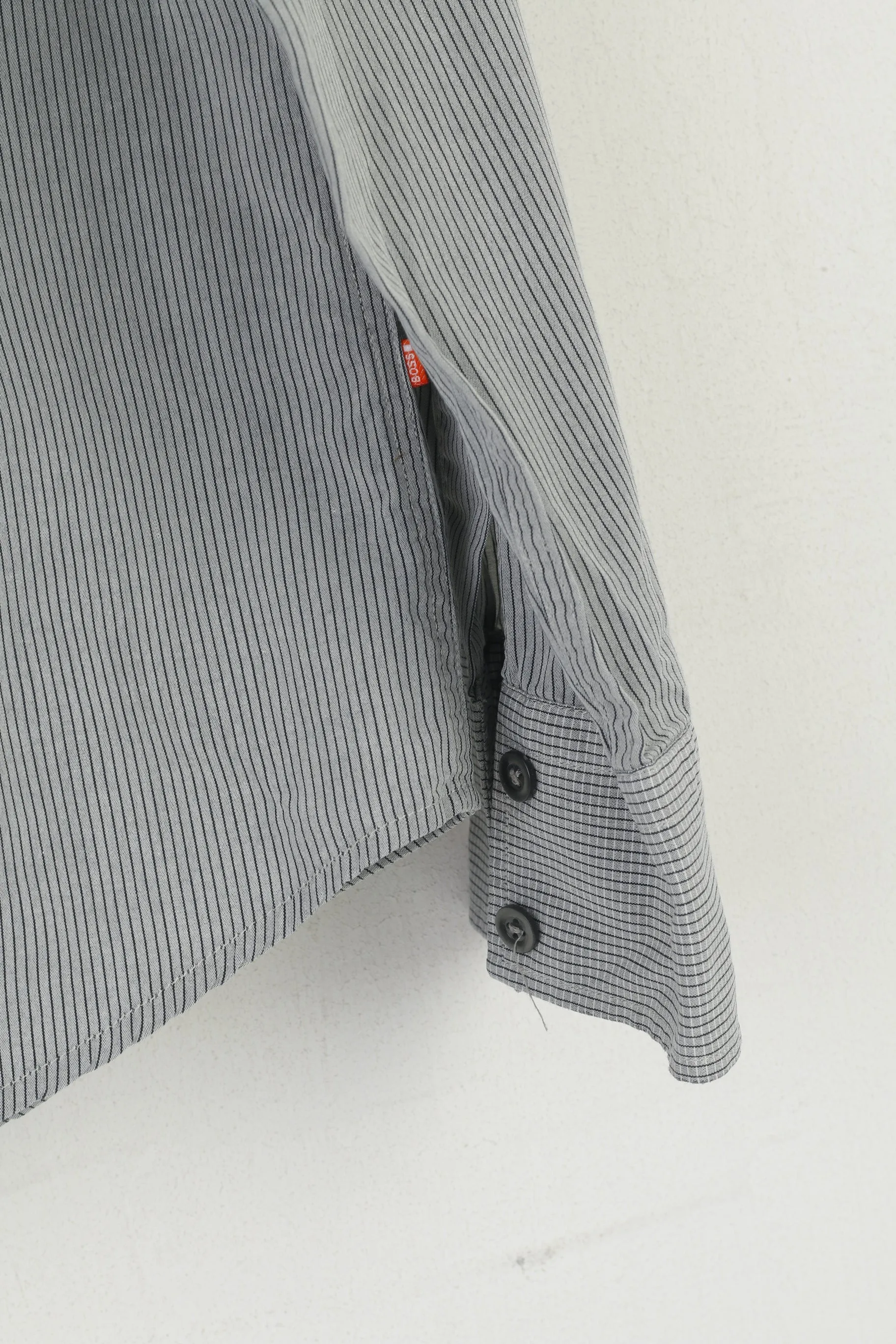 Hugo Boss Men L (M) Casual Shirt Grey Striped Cotton Hidden Buttons Long Sleeve Top