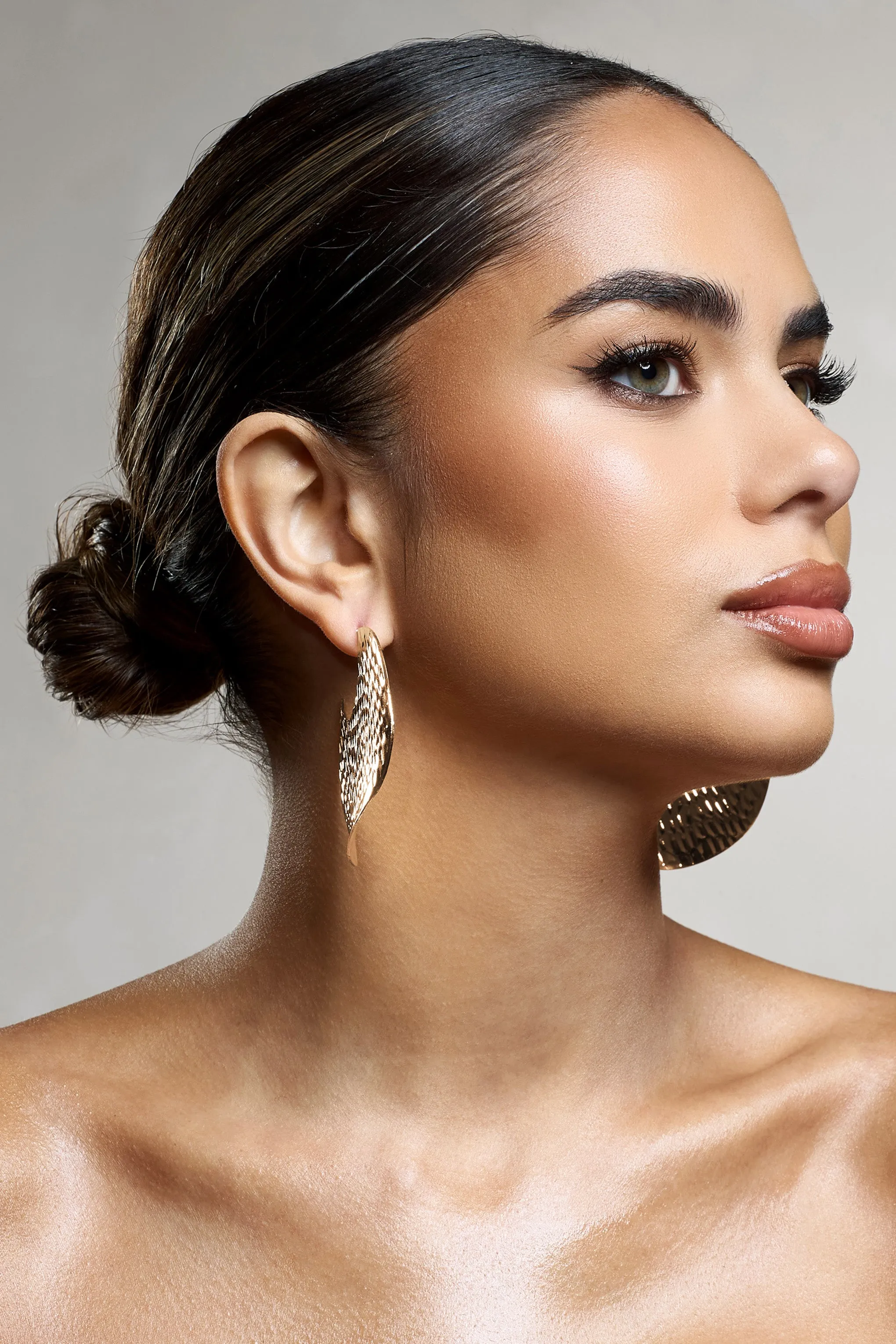 Iman | Gold Hammered Disc Earrings Club L London