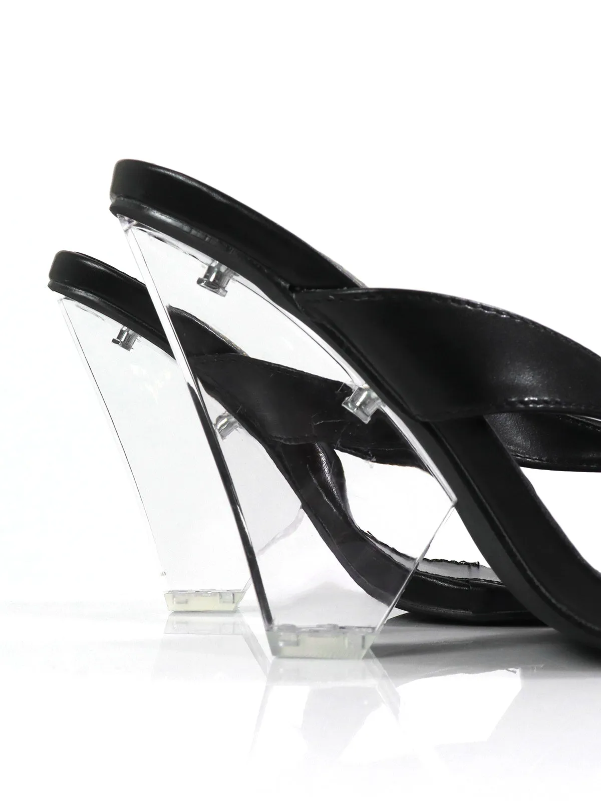 Leila Thong Heel