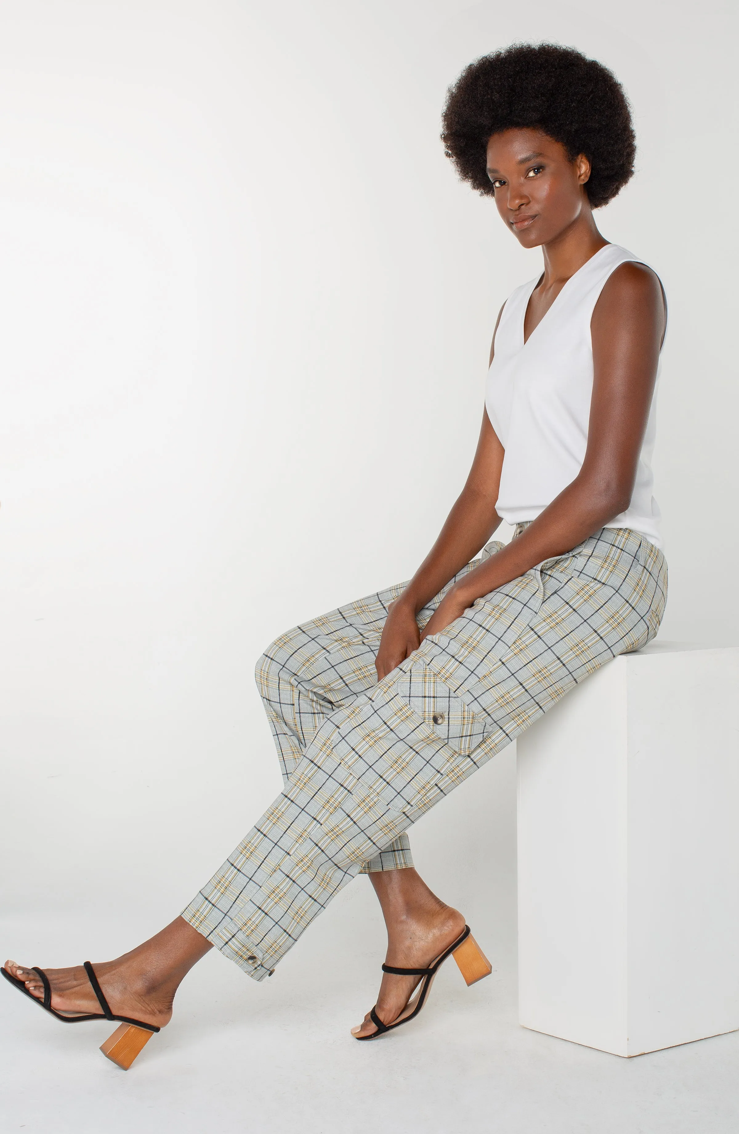 Liverpool Los Angeles UTILITY CARGO CROP WITH TAB HEM