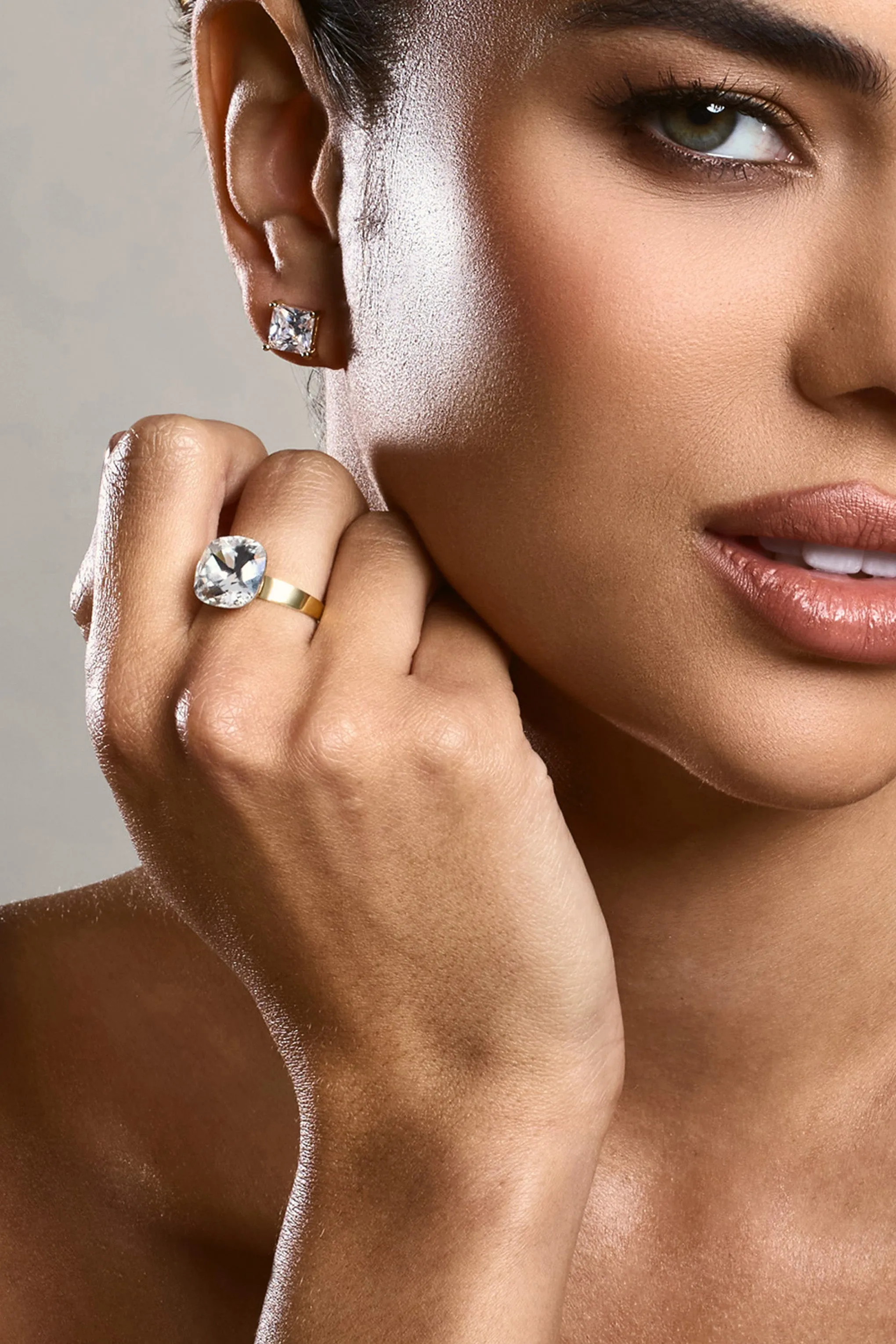 Liza | Gold Adjustable Cushion Cut Ring Club L London