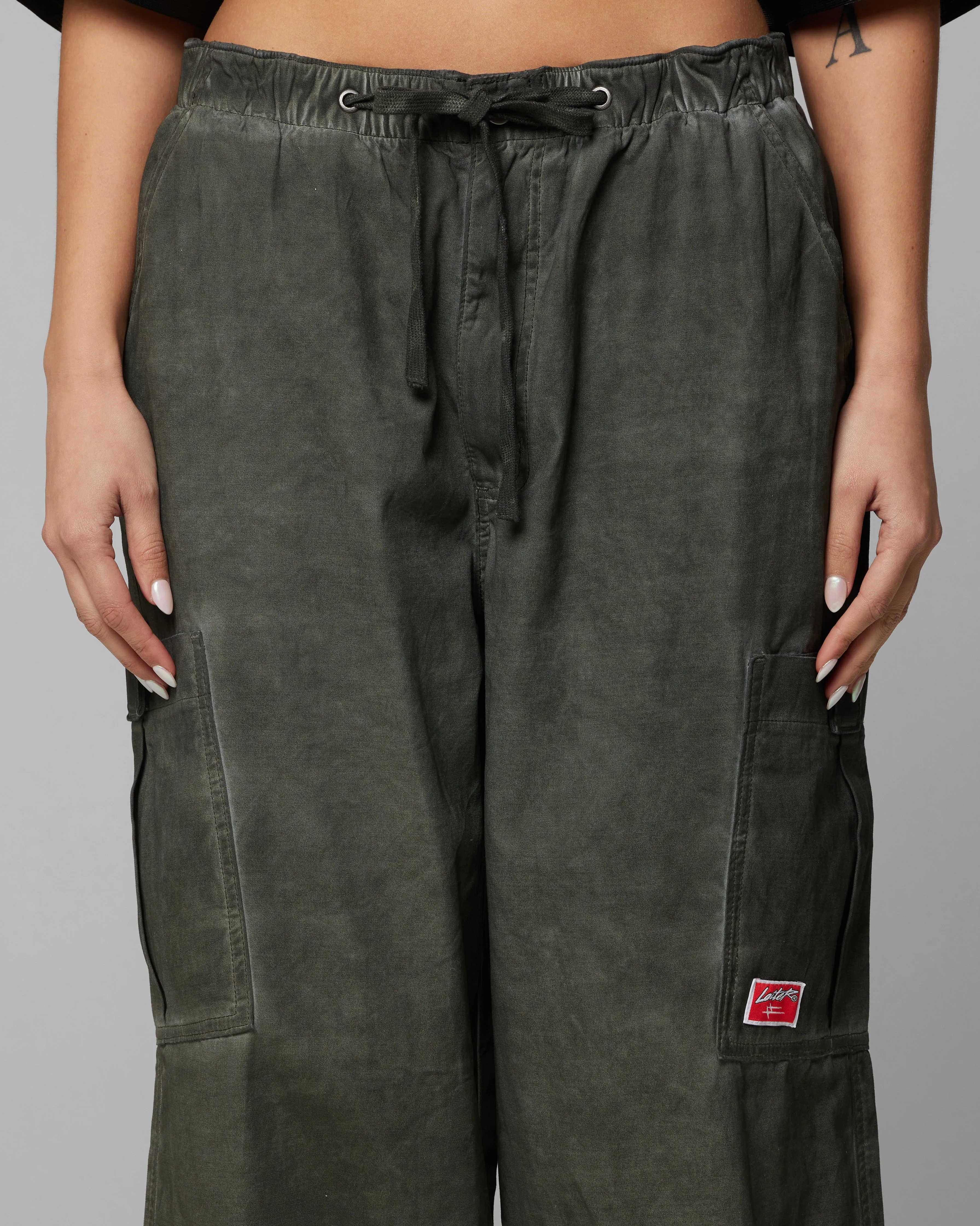 Loiter Kraven Parachute Pants Khaki