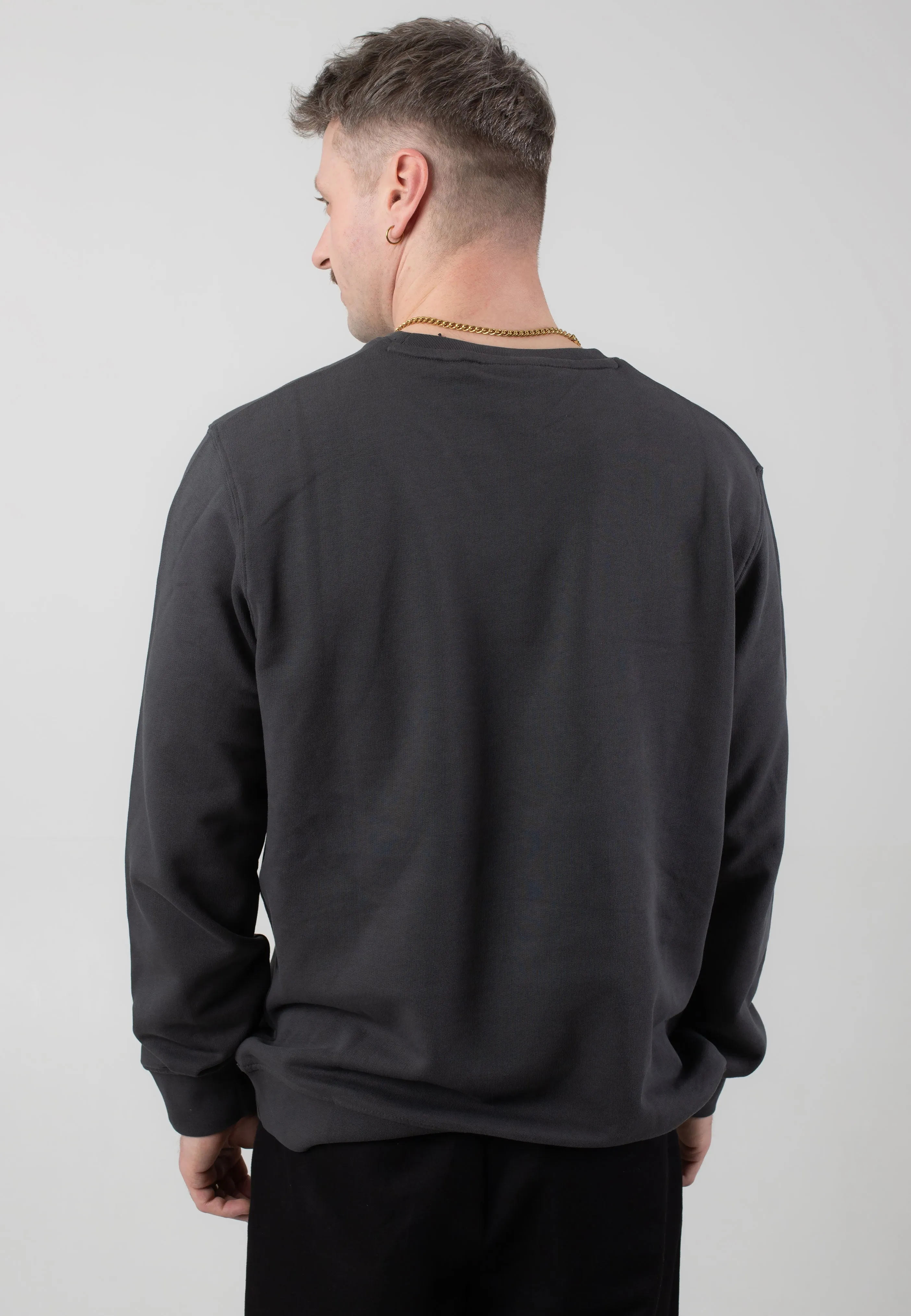 Lyle & Scott - Superfine Crew Neck Gunmetal - Sweater