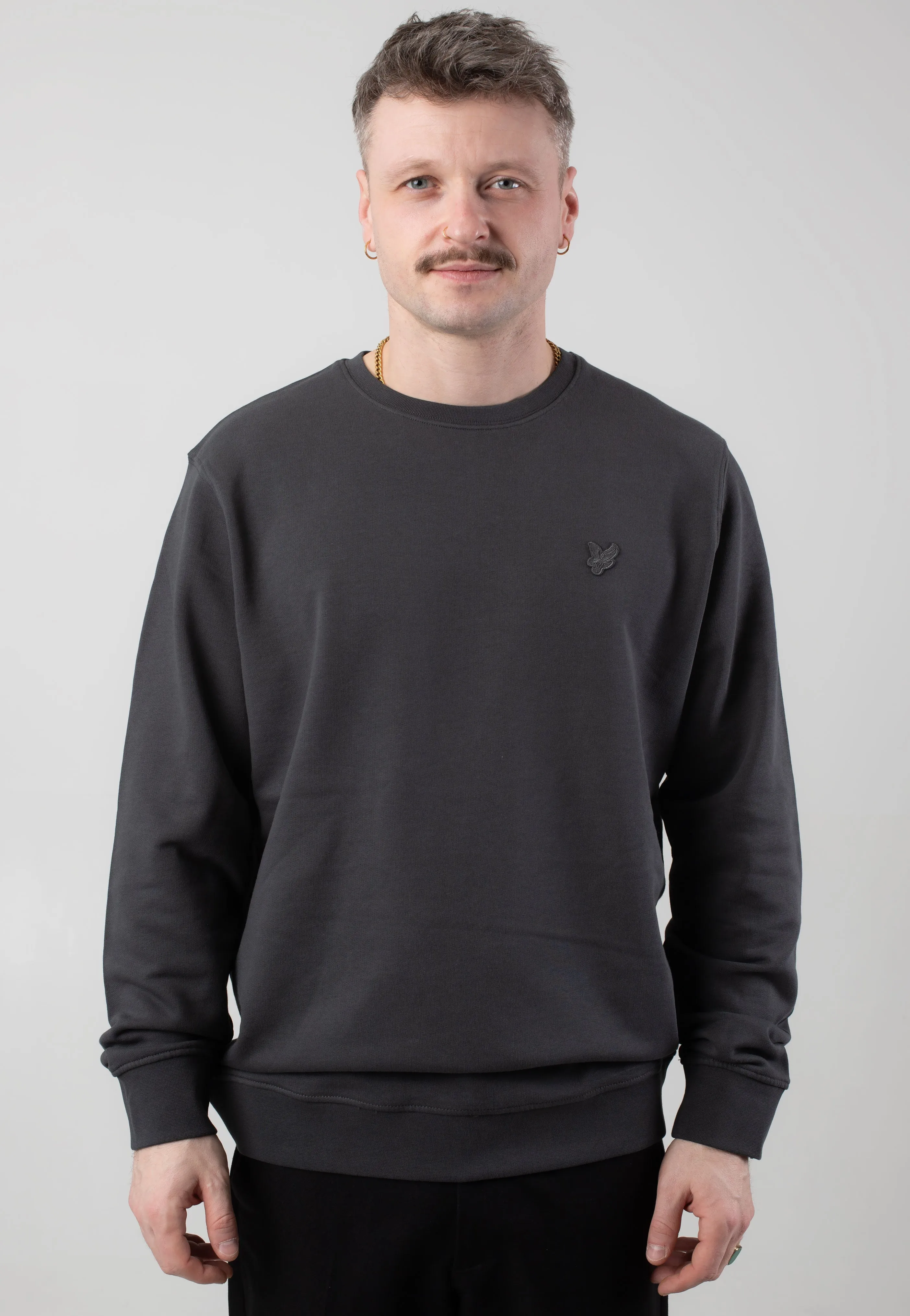 Lyle & Scott - Superfine Crew Neck Gunmetal - Sweater