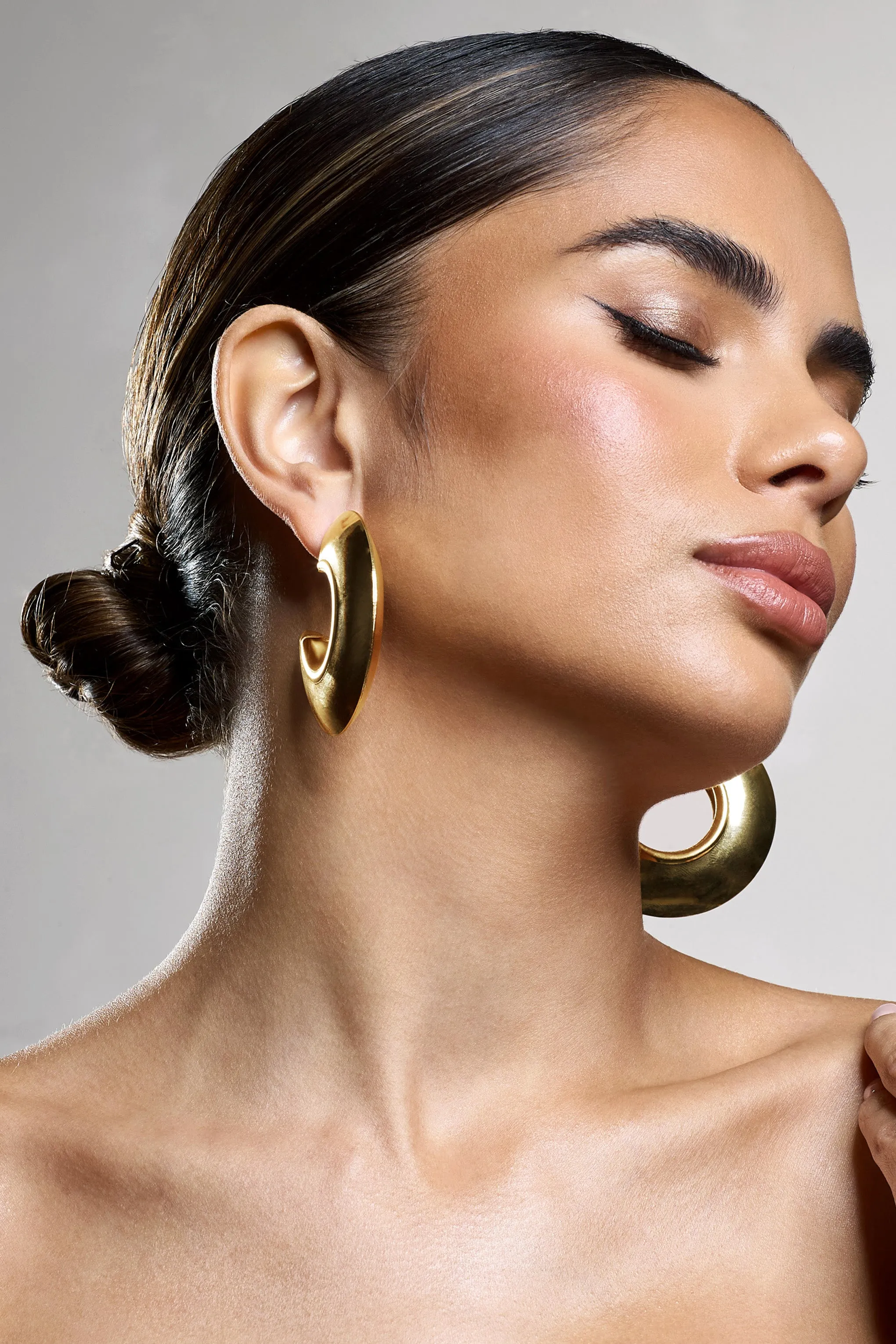 Maple | Gold Chunky Hoop Earrings Club L London