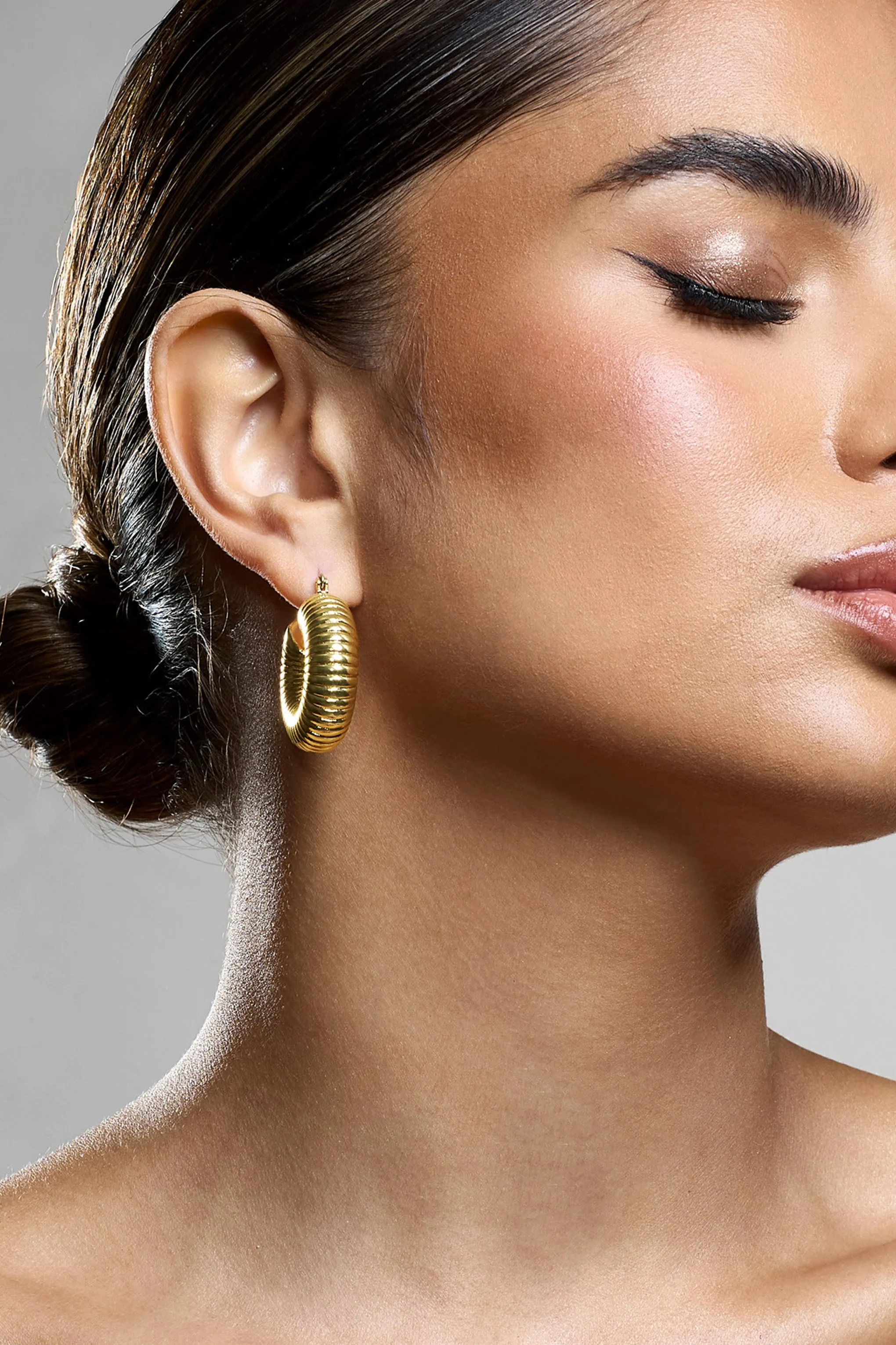 Marceline | Gold Ribbed Chunky Hoop Earrings Club L London
