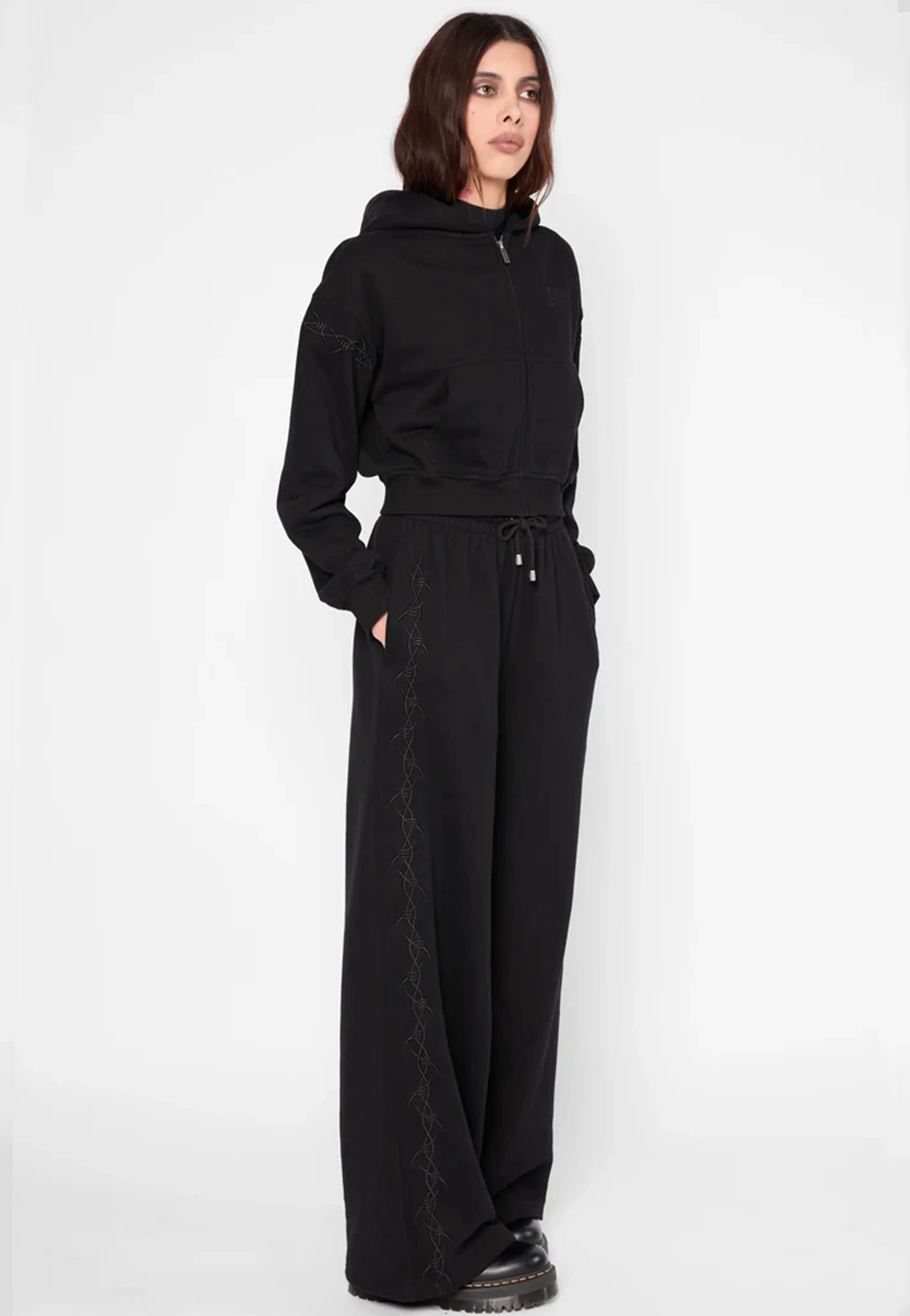 Mary Wyatt - Immure Cropped Black - Zipper