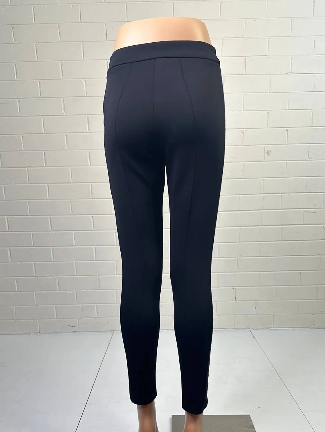 Max Mara | Italy | pants | size 8 | skinny leg