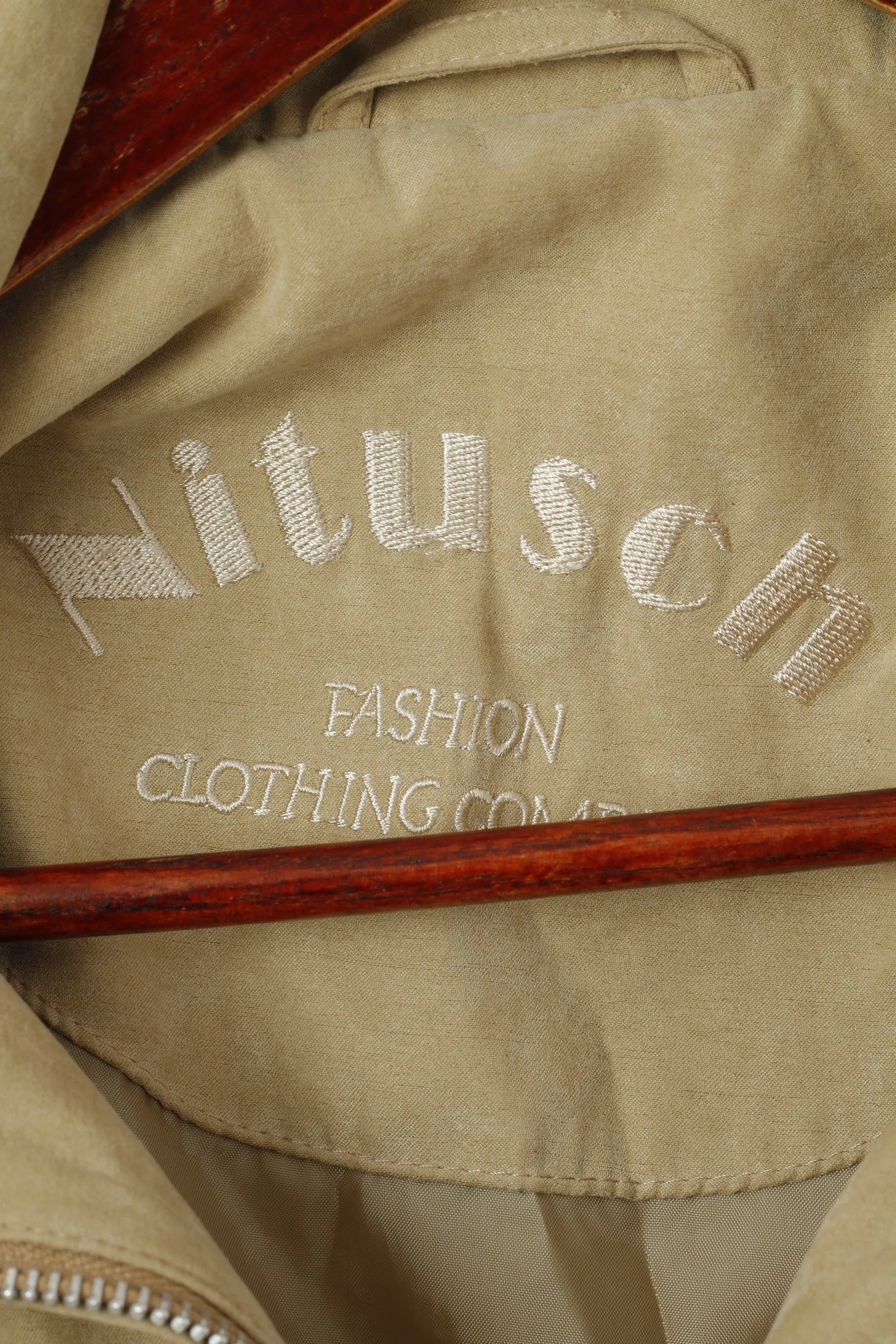 Nitusch Women 38 M Coat Beige Boho Full Zipper Retro Shoulder Pads Lightweight Top