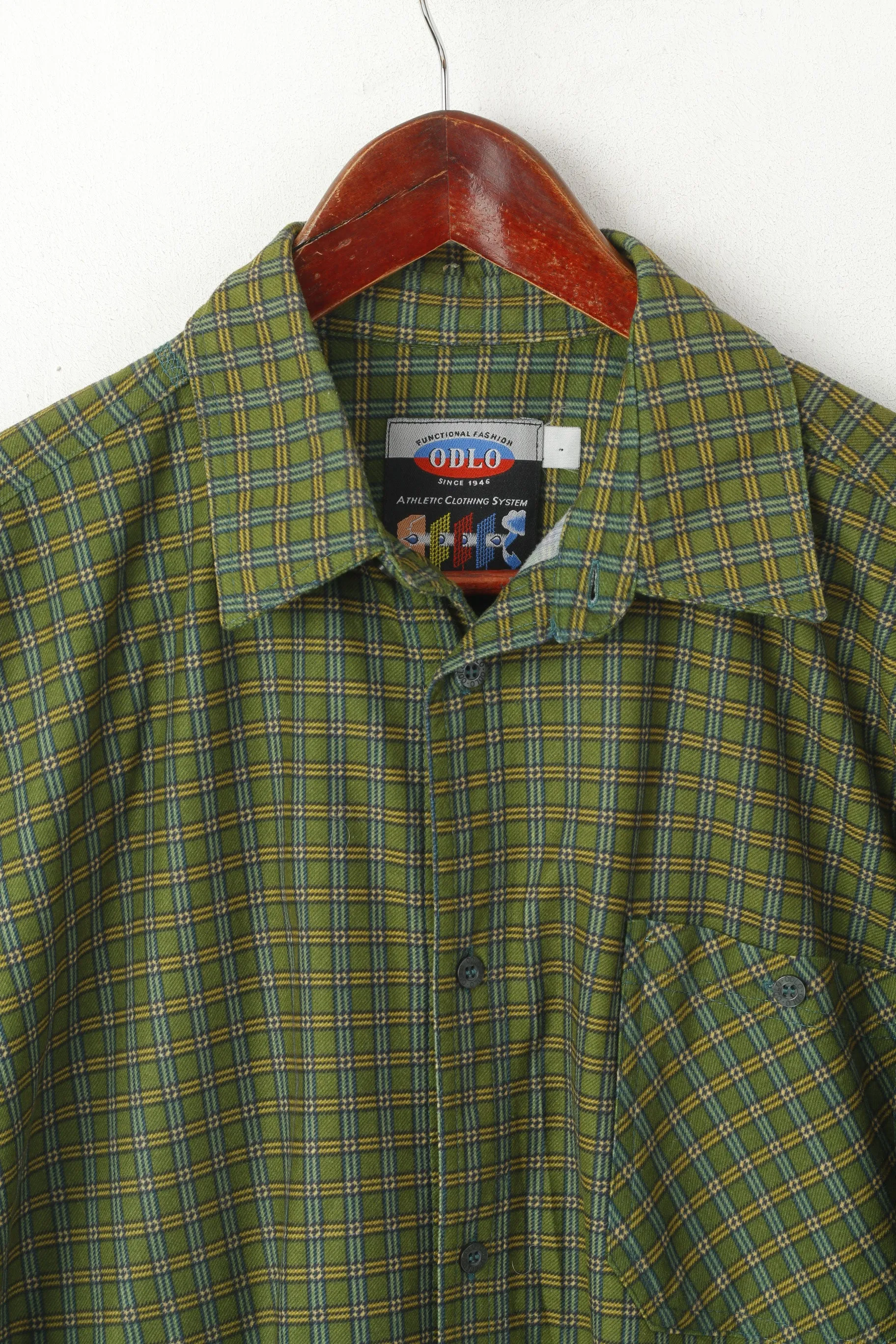 Odlo Men XL Casual Shirt Green Checkered Outdoor Sportswear Tourist Short Sleeve Top