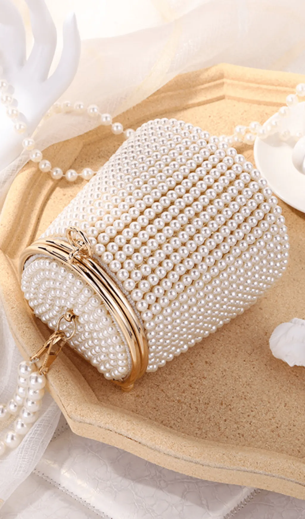 Pearl bucket bag Gloria Lanvin