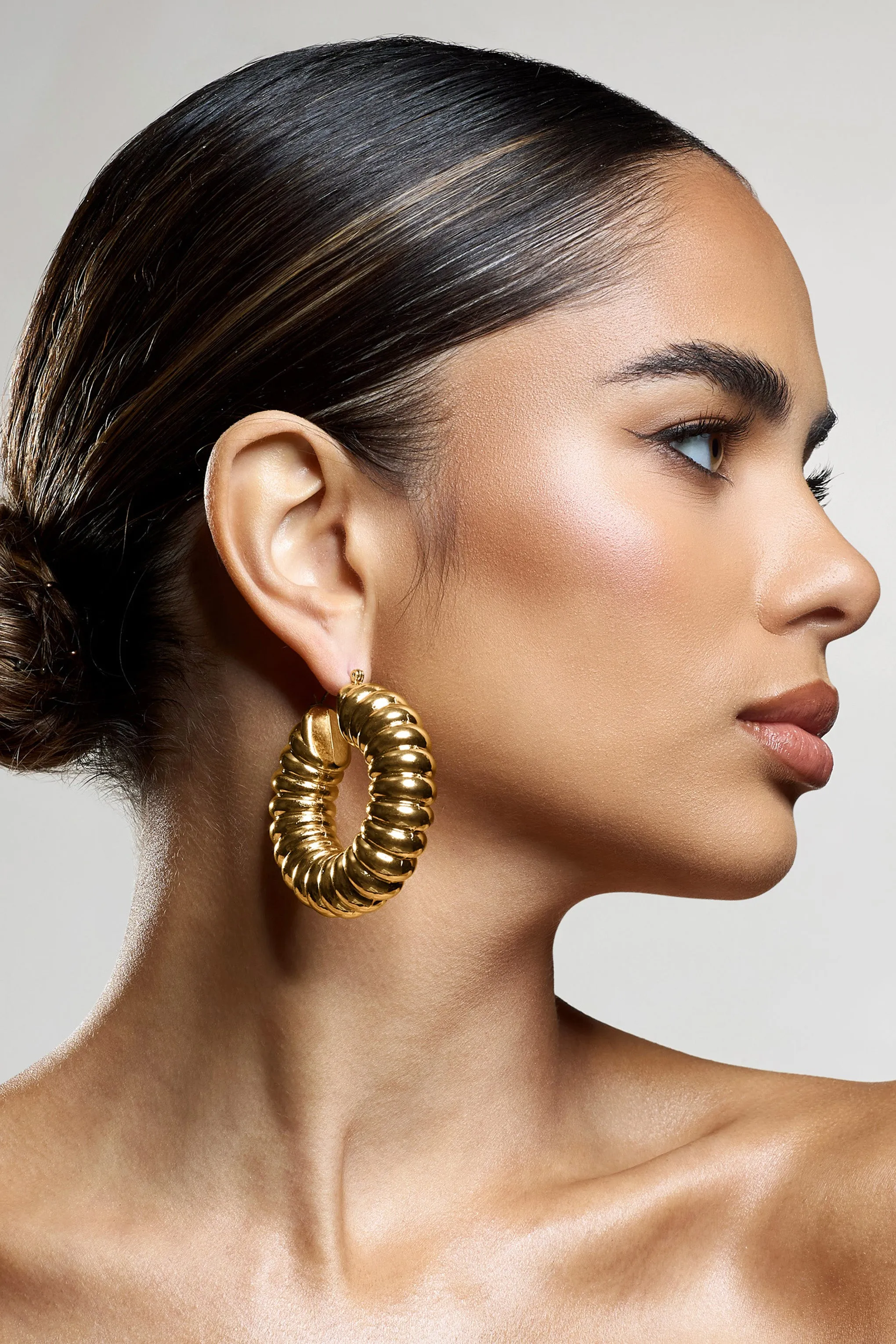 Rialta | Gold Ribbed Chunky Hoop Earrings Club L London