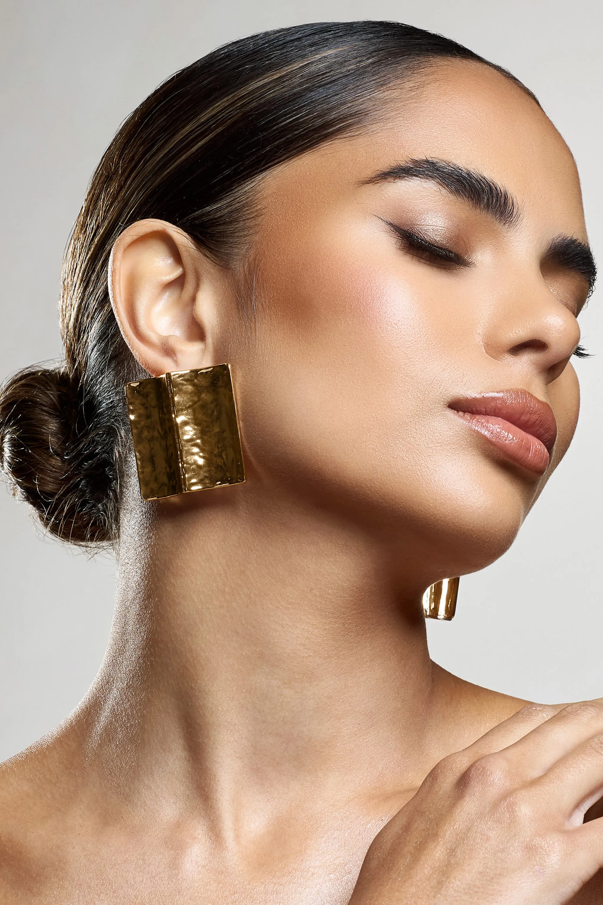 Serengeti | Gold Hammered Square Statement Earrings Club L London