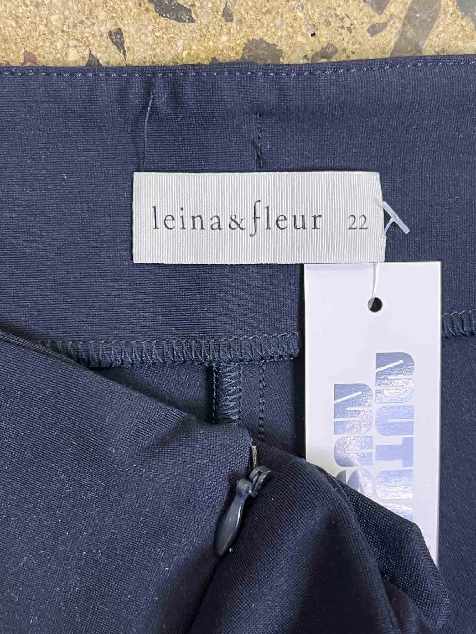 Size 22 | Leina & Fleur Cropped Capri Pants
