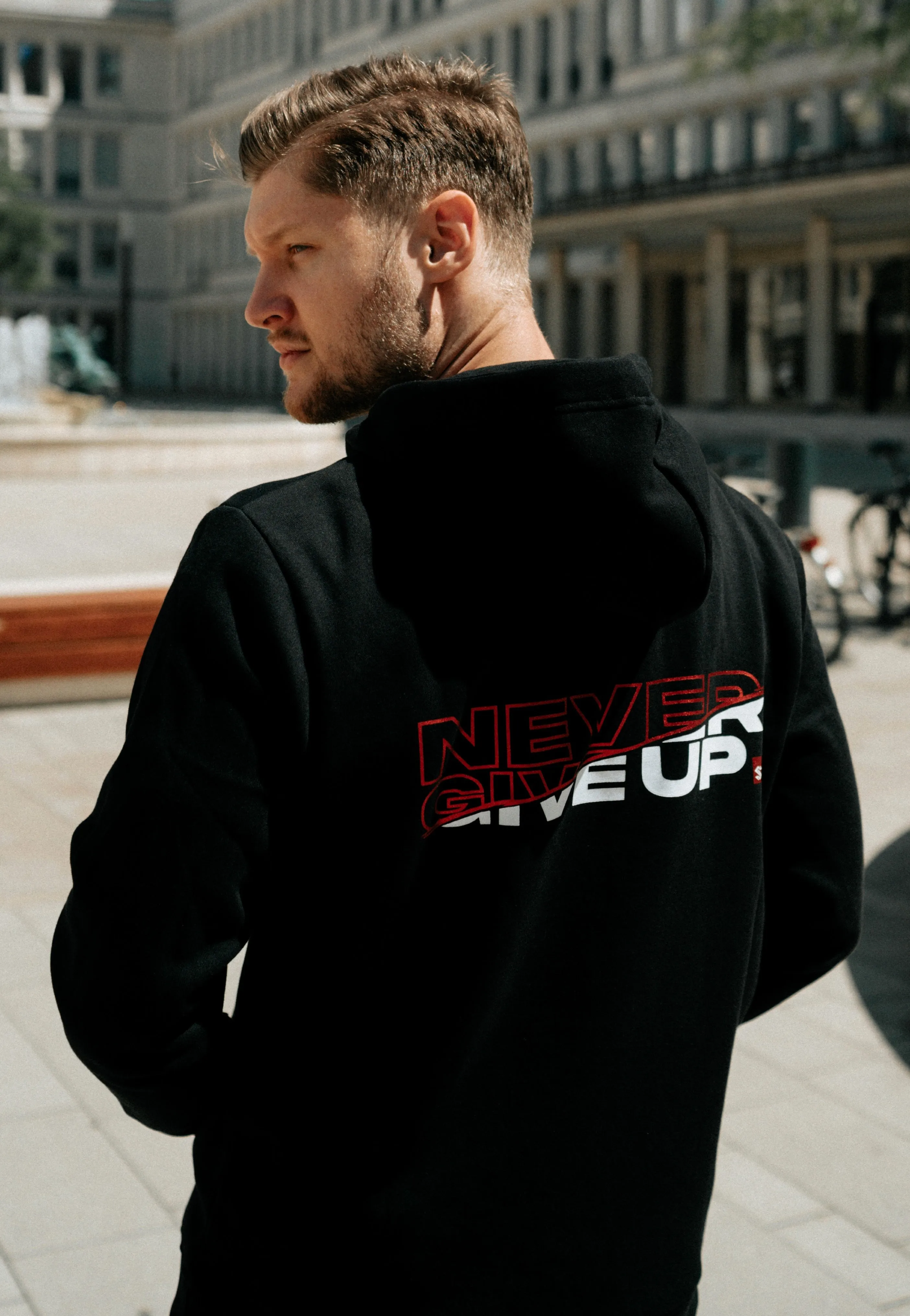 STLRZ - Never Give Up - Hoodie