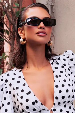 Sunny | Otra Black Slim Rectangular Sunglasses Club L London