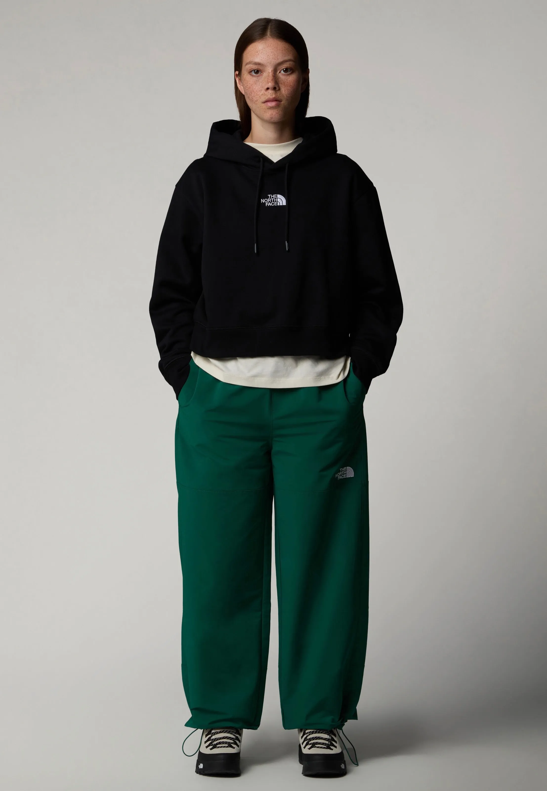 The North Face - Essential Crop Tnf Black - Hoodie