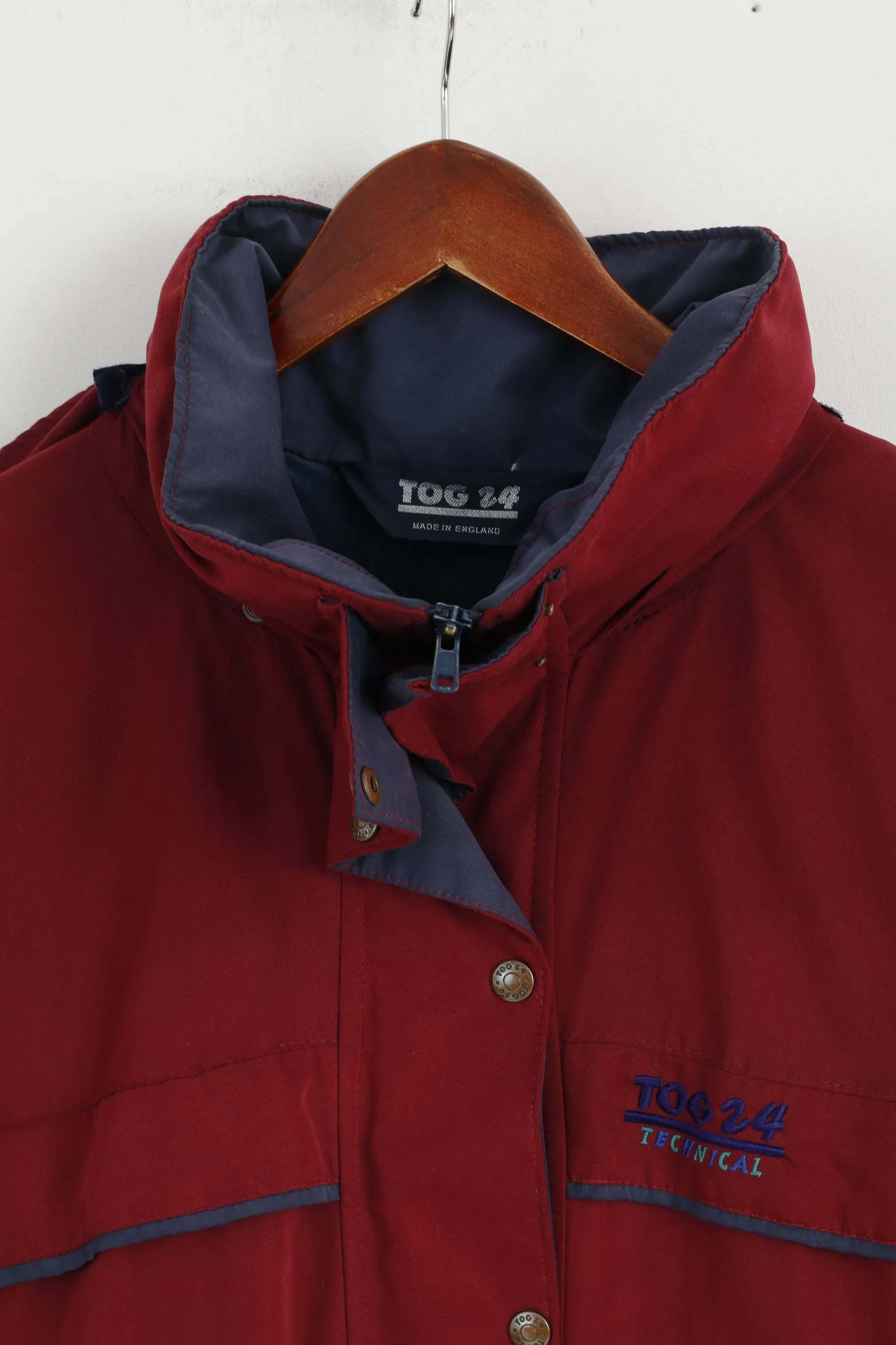 TOG 24 TECHNICAL Women 14 L Jacket Maroon Trevira Outdoor Hooded Zip Up Parka