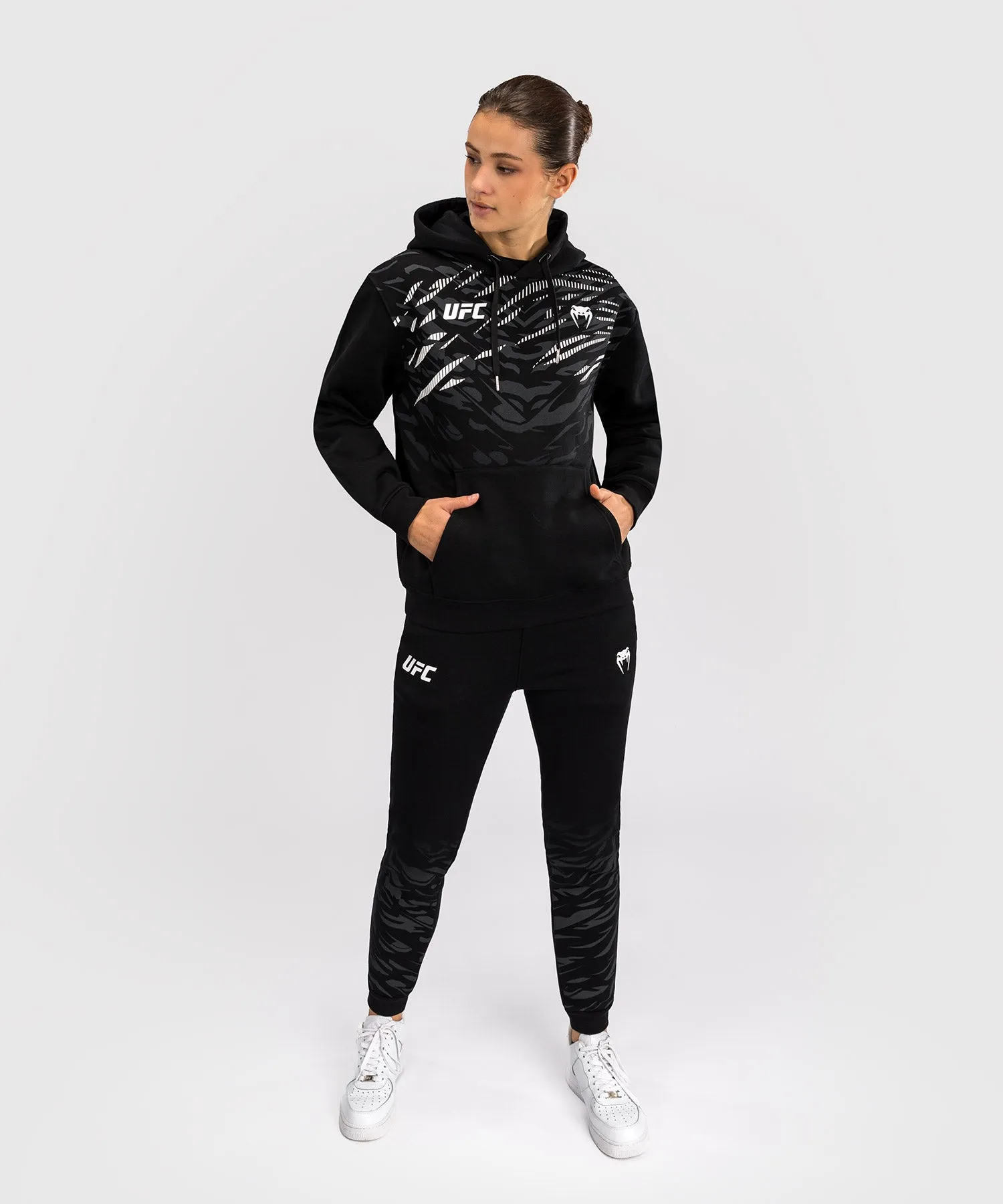 UFC Fusion by Venum Women’s Replica Pullover Hoodie - Black