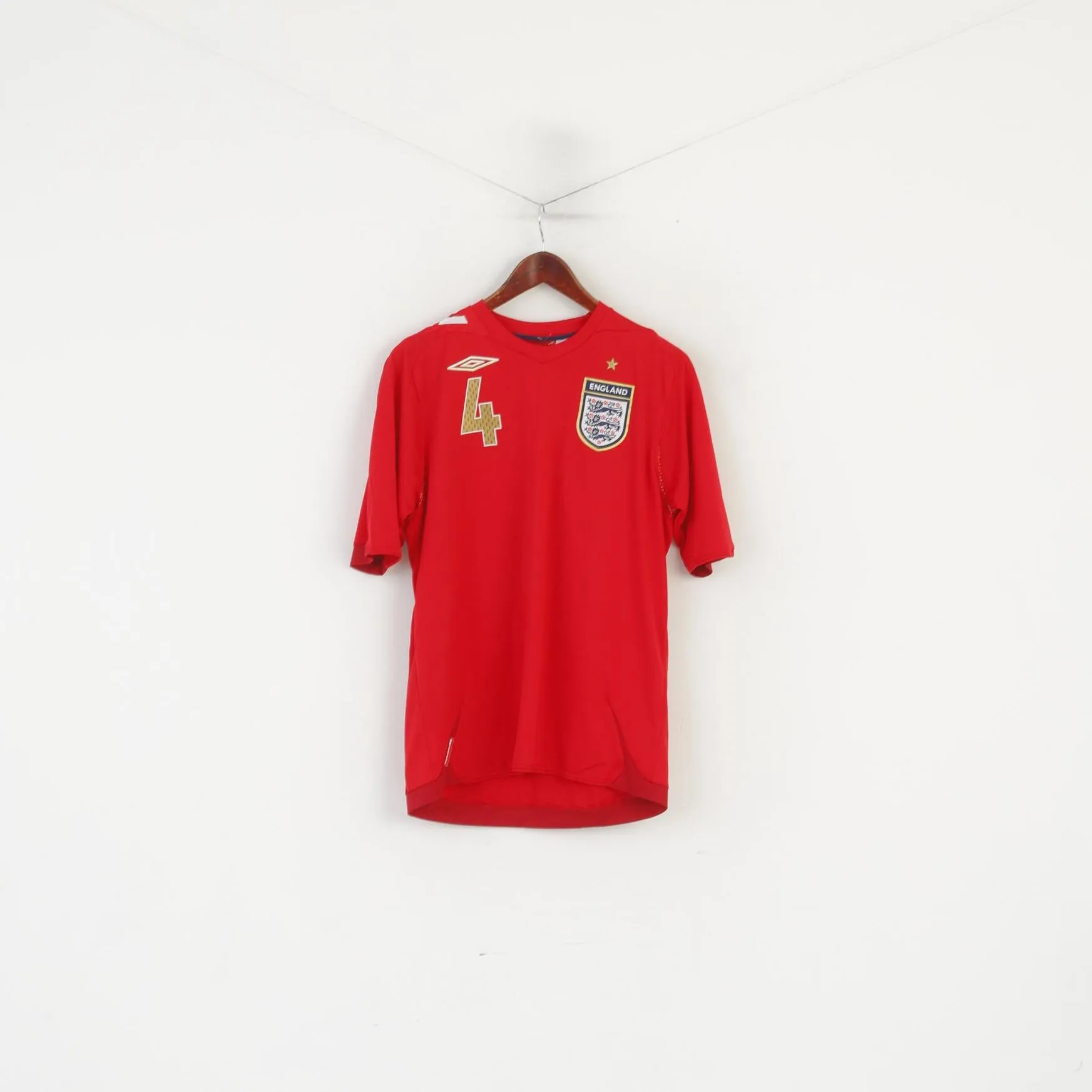 Umbro Men M Shirt Red England National Football Team JD #4 Kick Off 2006 Jersey Top